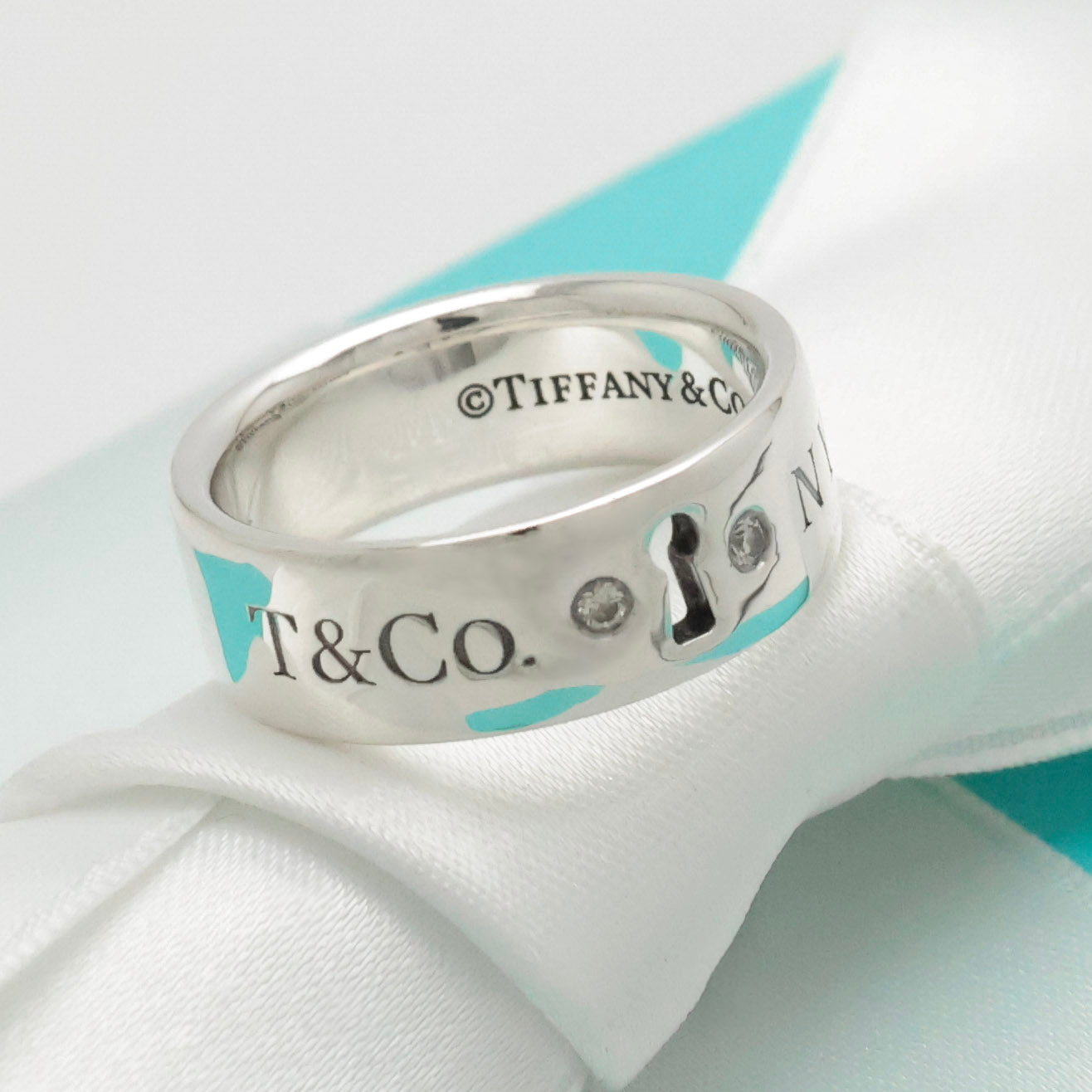 TIFFANY＆Co. ロック キー ホール ナロー 2P ダイヤモンド リング 7 号