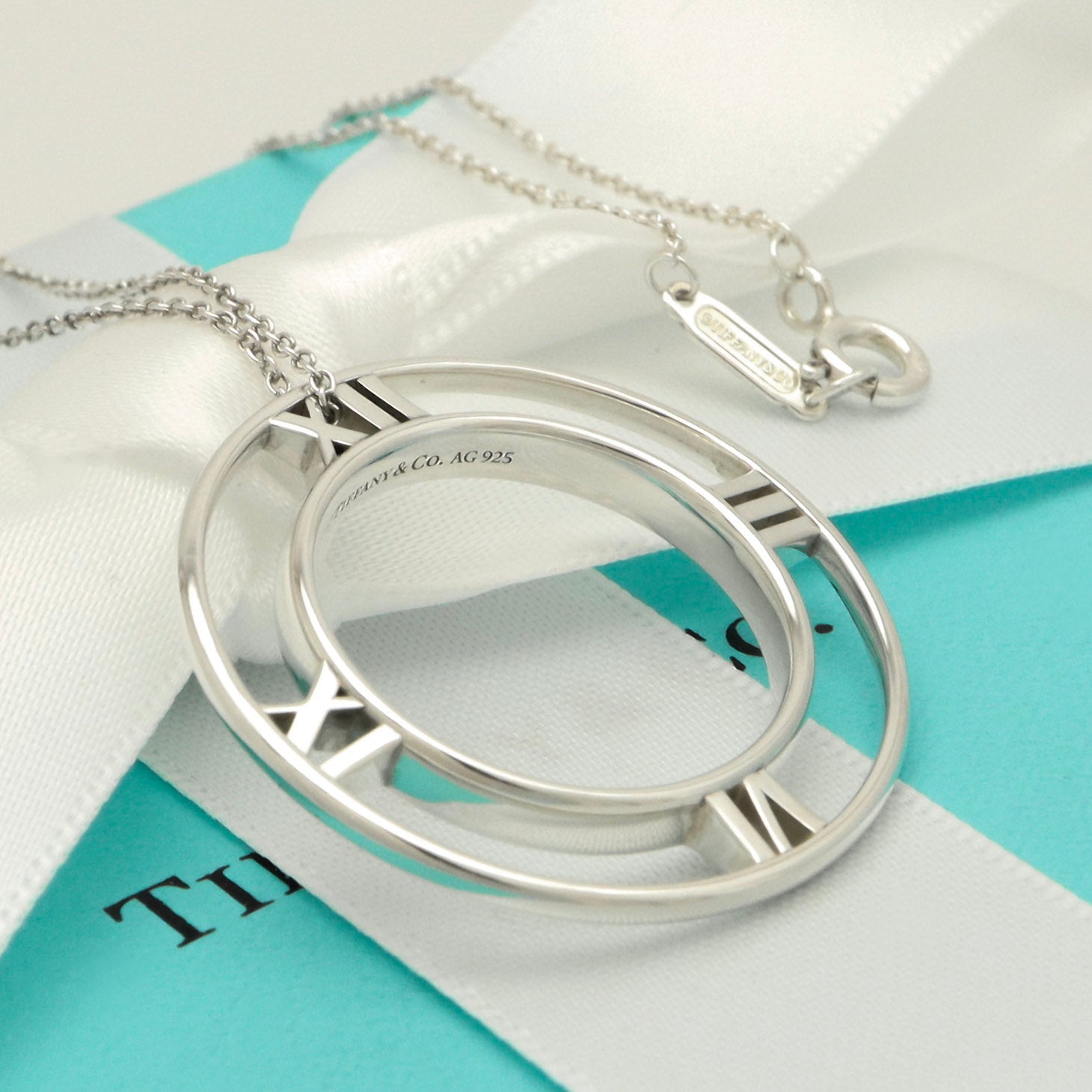 TIFFANY&Co. オープン アトラス メダリオン サークル ネックレス AG925