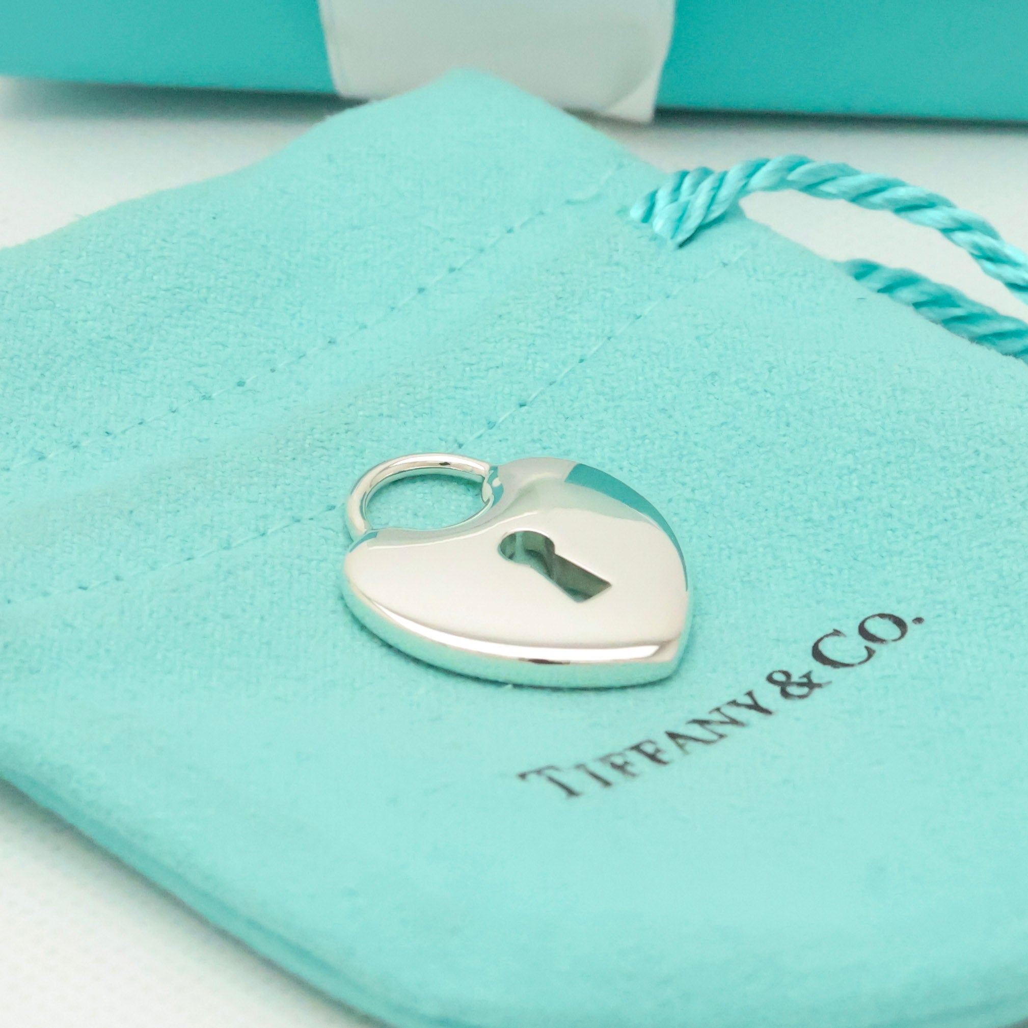 TIFFANY&Co. ラージ ハート ロック チャーム AG925