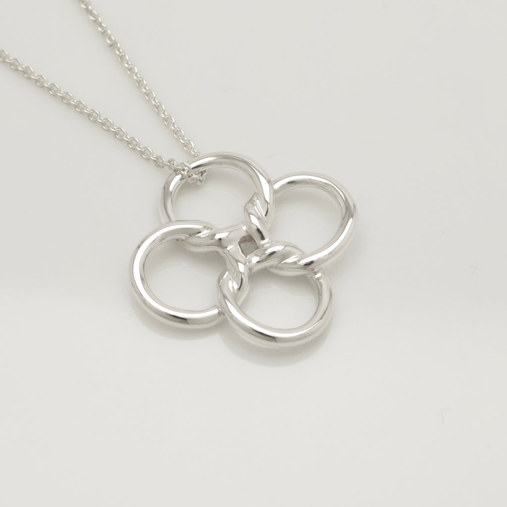 Tiffany & Co. Quadrifoglio Four Leaf Clover Necklace Sterling Silver 925