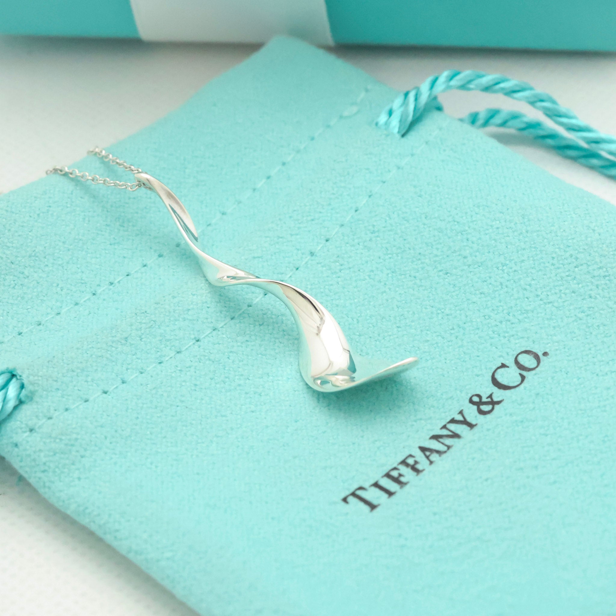 Tiffany & Co. Frank Gehry Orchid Drop Pendant Necklace Sterling Silver 925