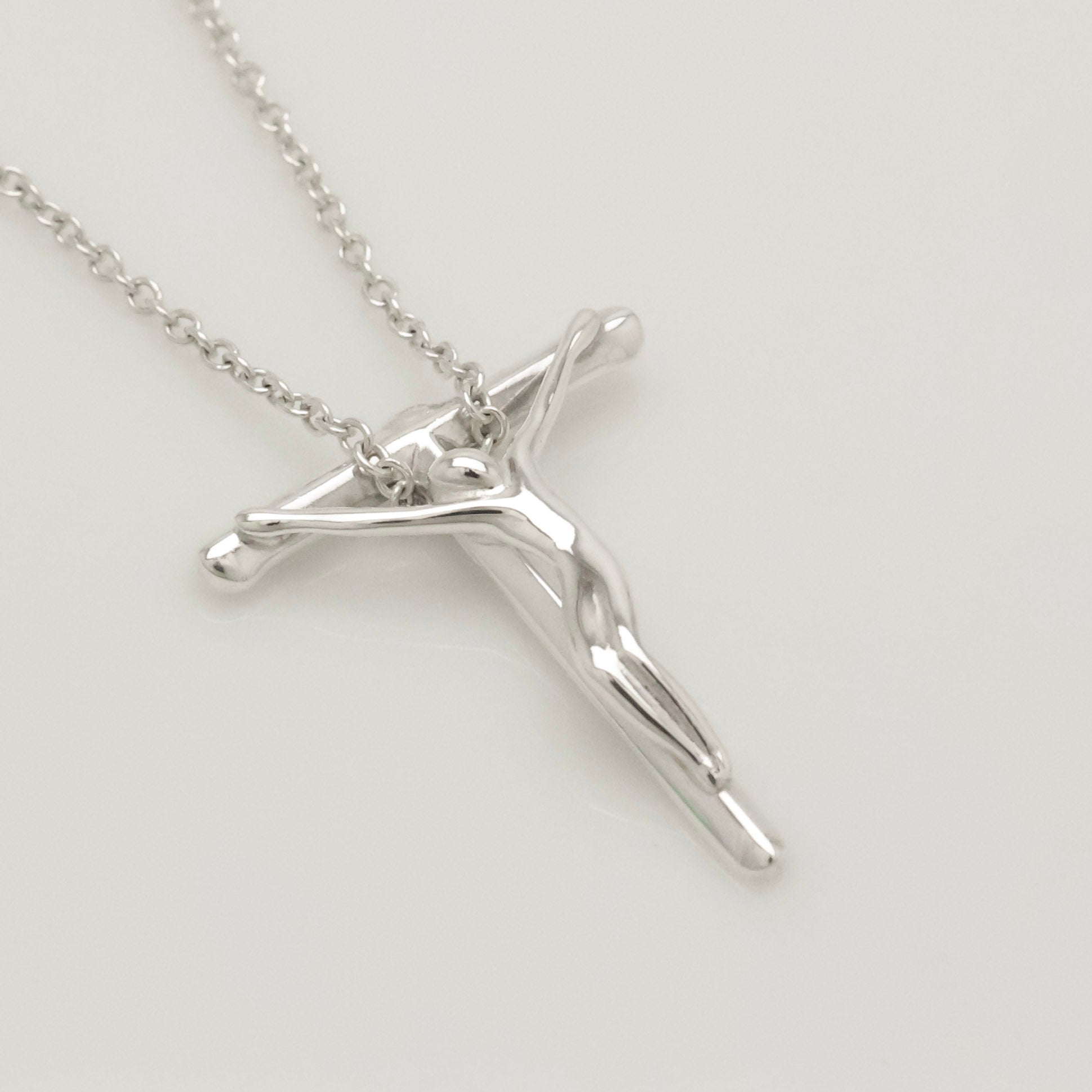 TIFFANY&Co. クルーシフィクス ロザリオ クロス ネックレス AG925