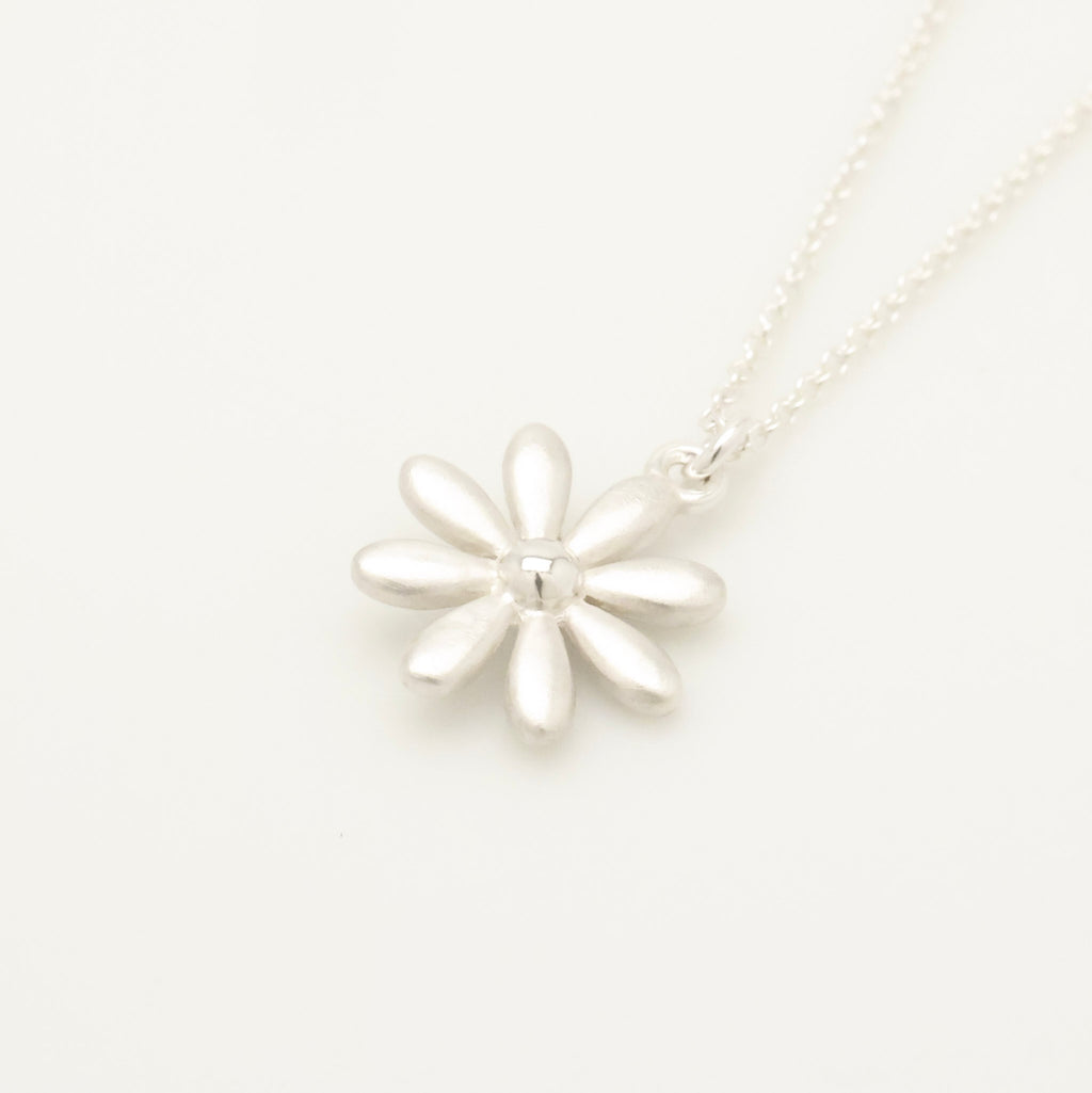 Tiffany & Co. Daisy Flower Necklace Pendant  Sterling Silver 925
