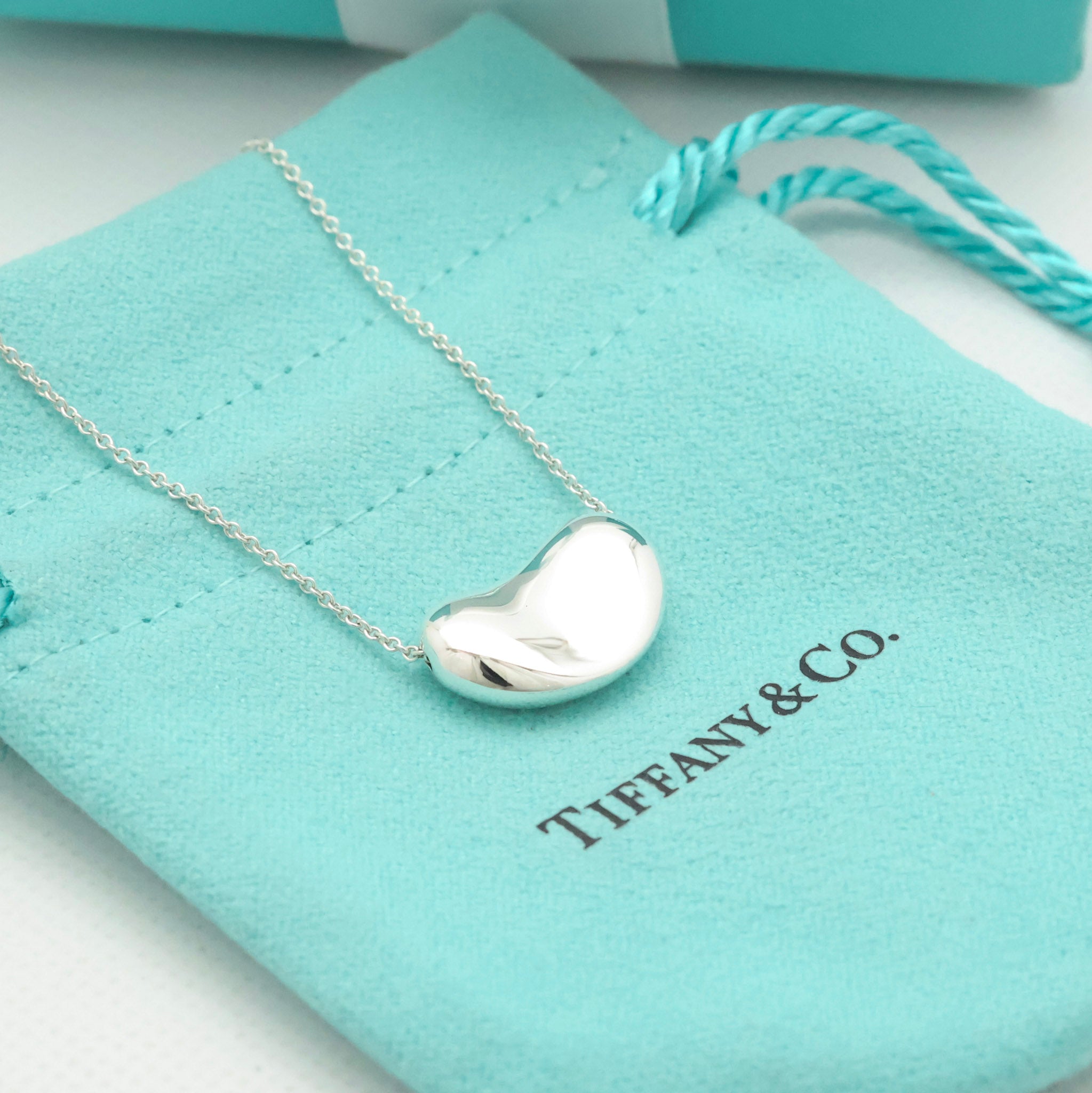  Tiffany & Co. Peretti Large  Bean Necklace  Sterling Silver 925 