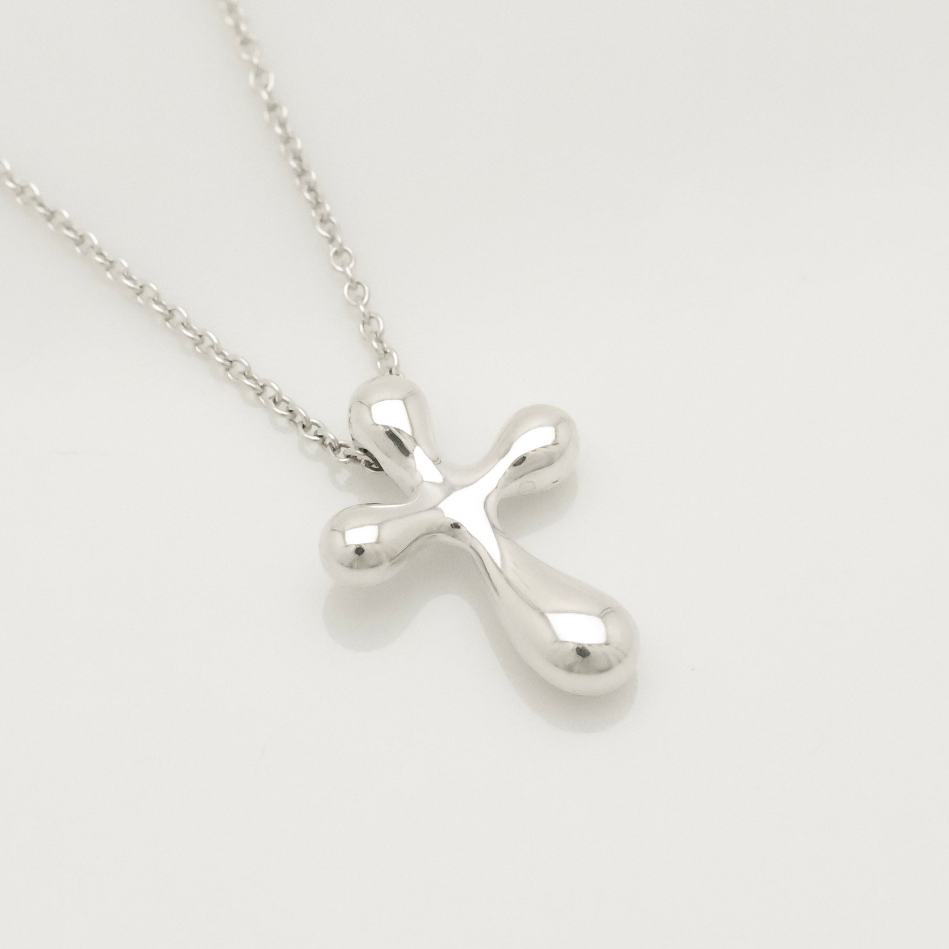  Tiffany & Co. Small Cross Pendant Necklace  Sterling Silver 925 