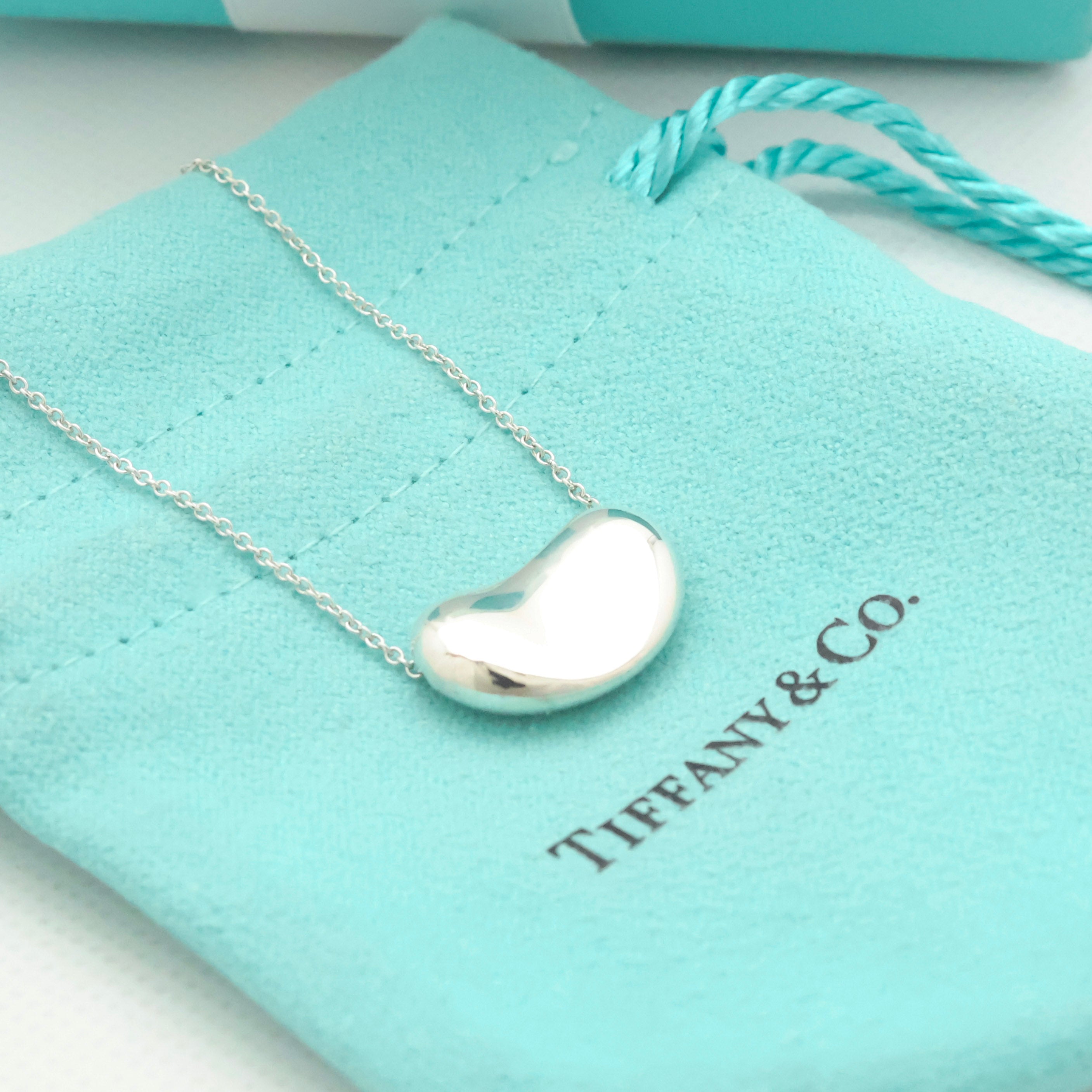  Tiffany & Co. Peretti Large  Bean Necklace  Sterling Silver 925 