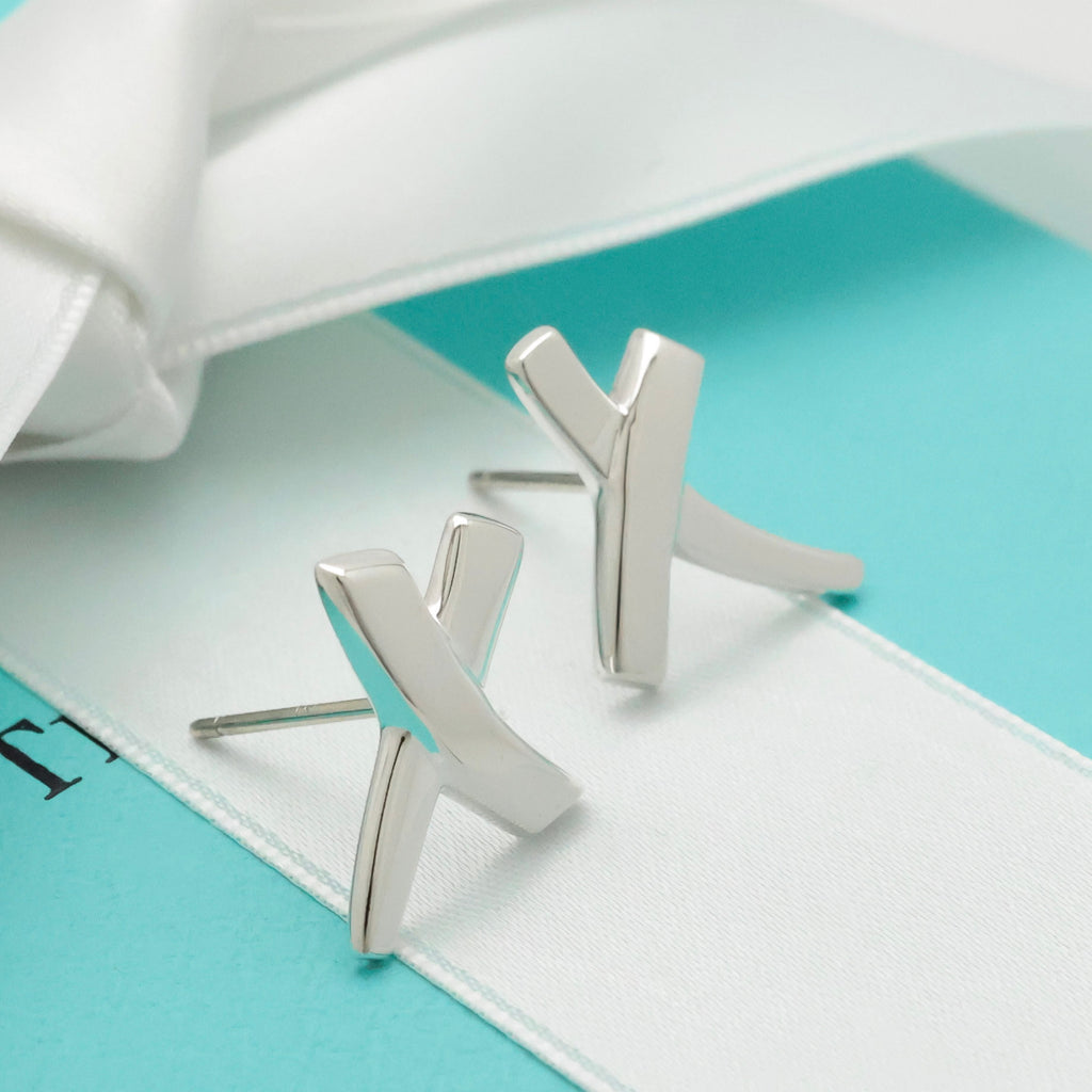 TIFFANY&Co. キス クロス パロマピカソ スタッド ピアス AG925