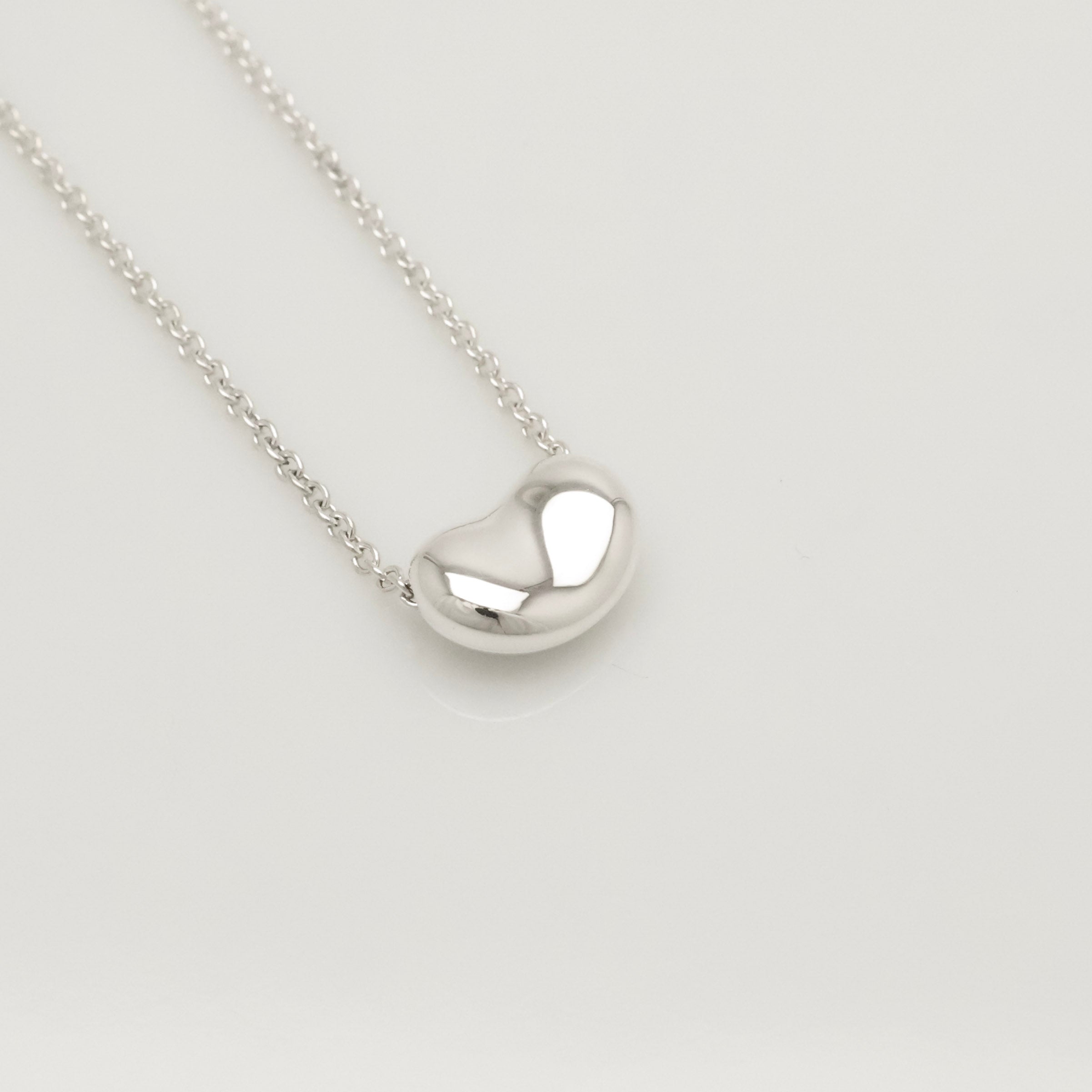  Tiffany & Co. Peretti Mini  Bean Necklace  Sterling Silver 925 