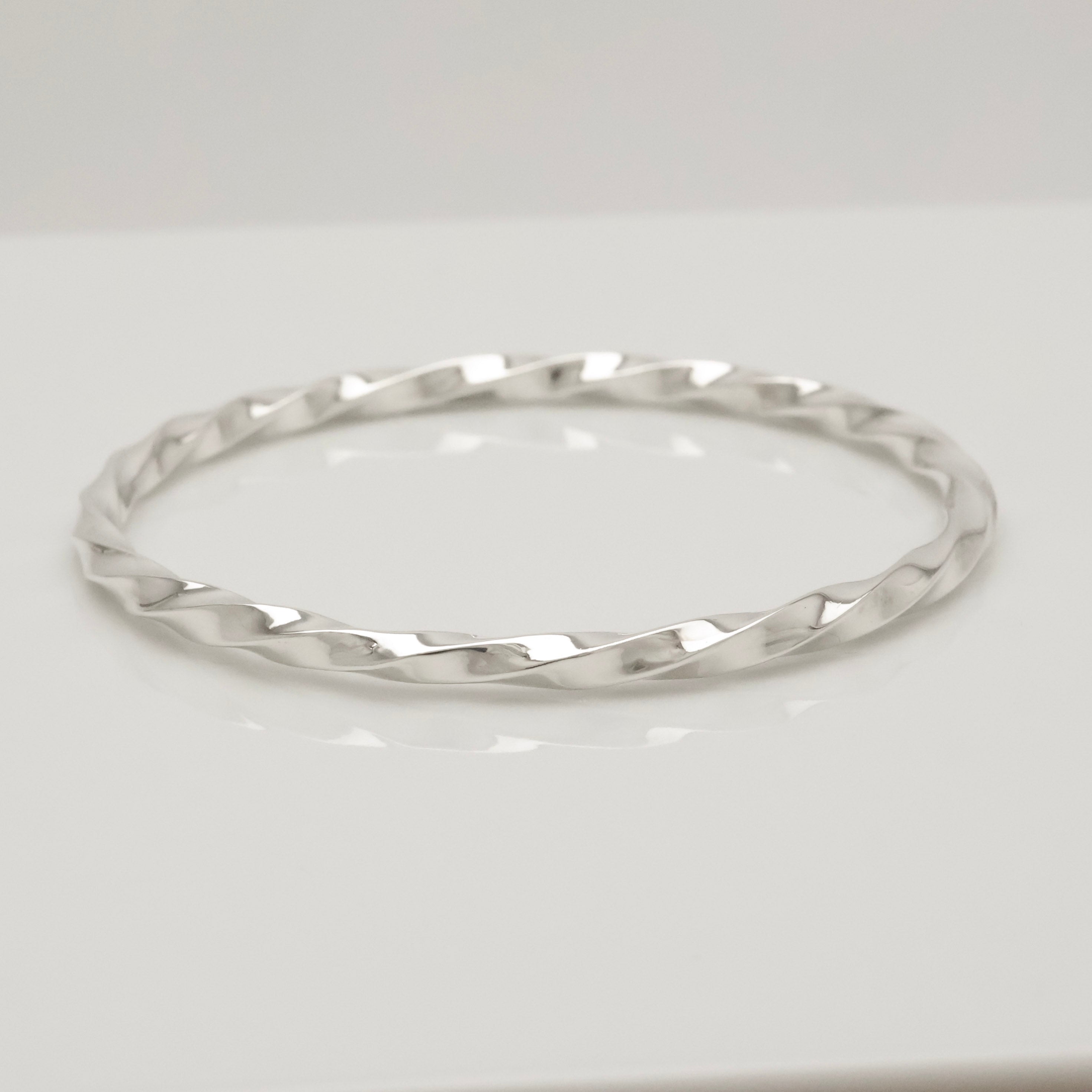 Tiffany & Co. Twist Knife Edge Bangle Bracelet Sterling Silver 925