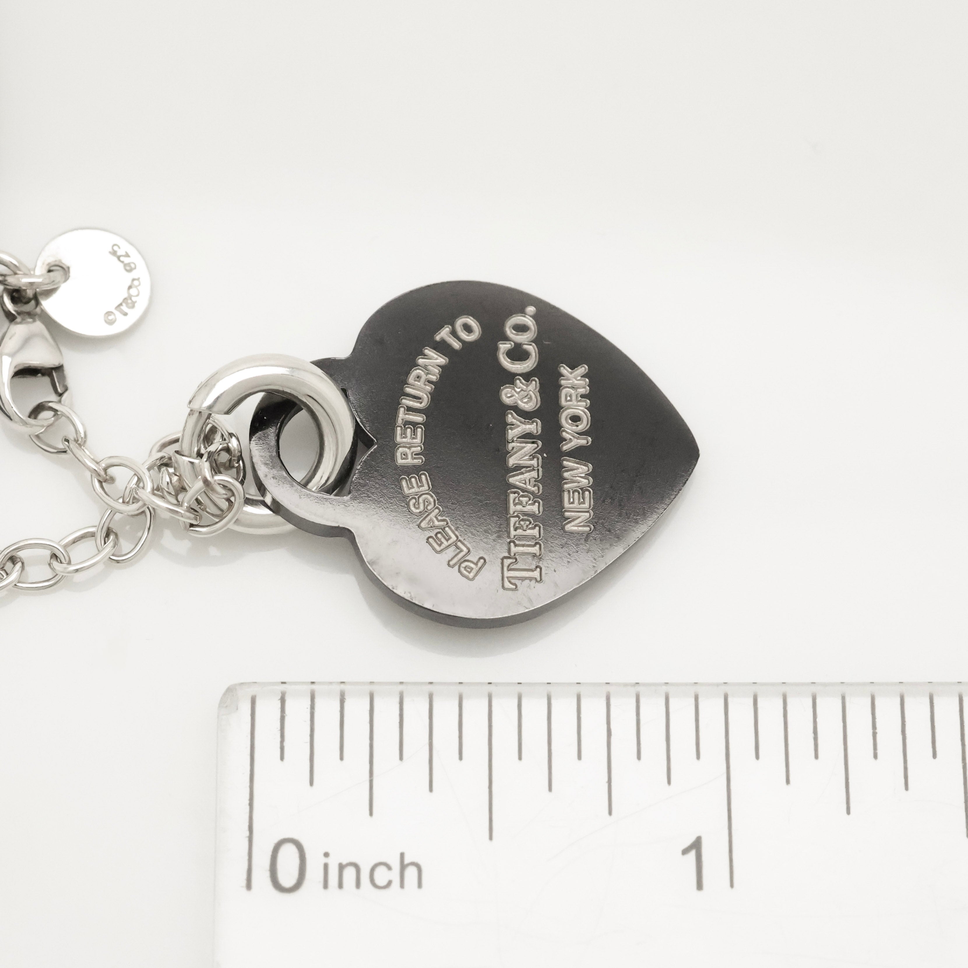 TIFFANY&Co. リターントゥ ティファニー ハート タグ ブラック チタン ラバー コード ネックレス AG925