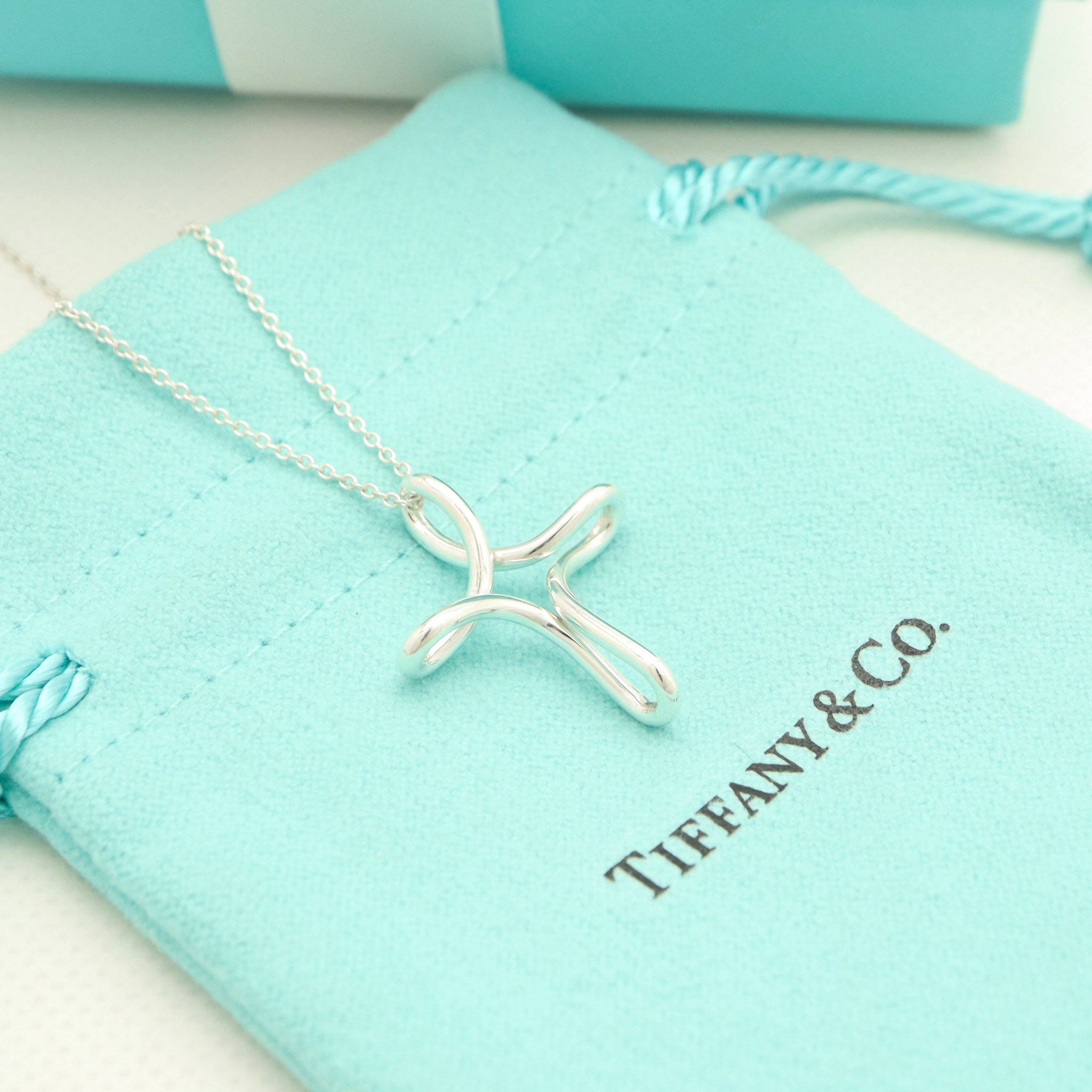 TIFFANY & Co. Open Cross Infinity Elsa Peretti Necklace  Sterling Silver 925