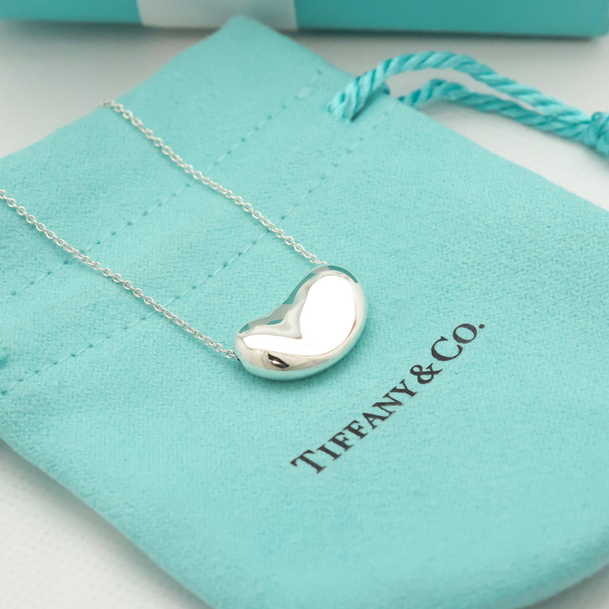  Tiffany & Co. Peretti Large  Bean Necklace  Sterling Silver 925 