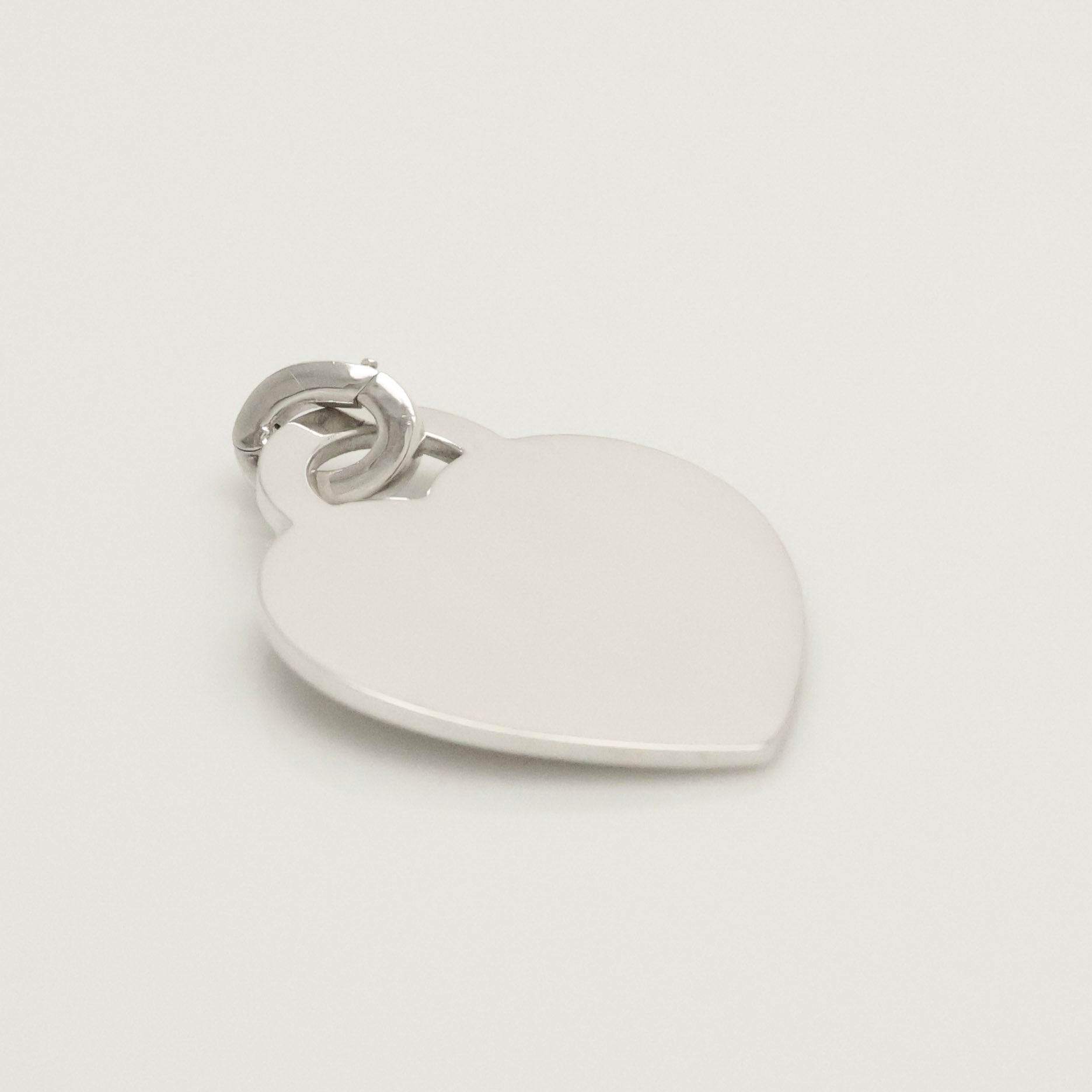 TIFFANY&Co. ミディアム ハート タグ チャーム AG925