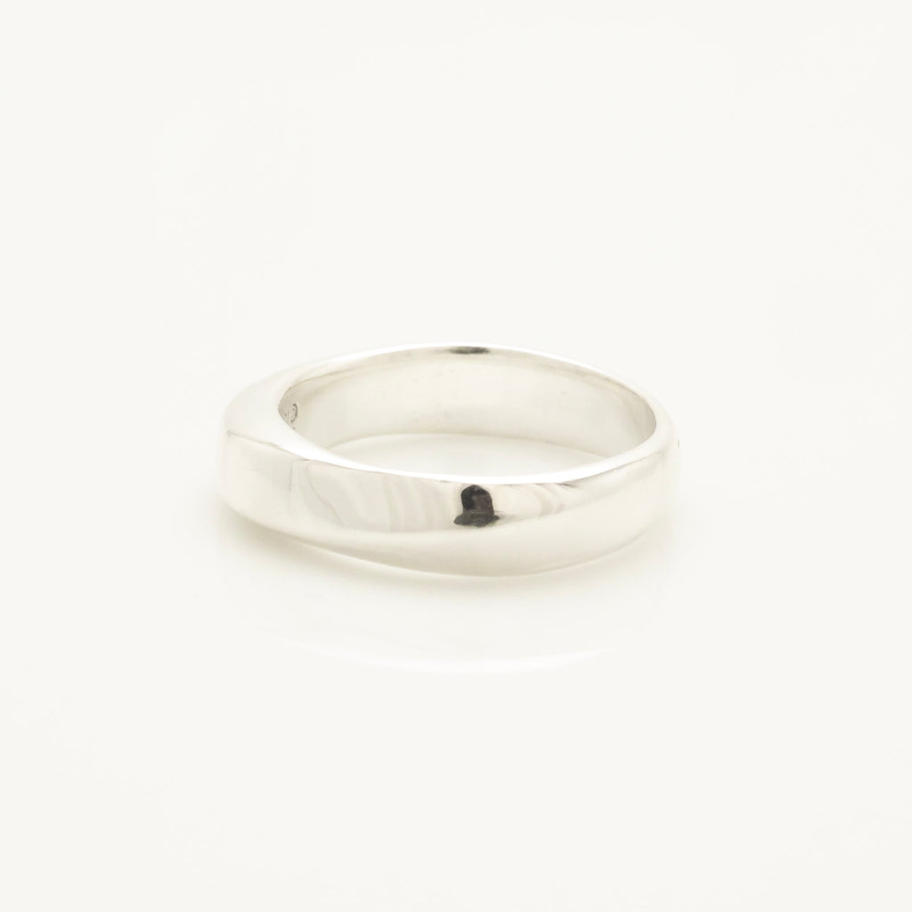 TIFFANY&Co. ナイフエッジ リング 14.5 号 AG925