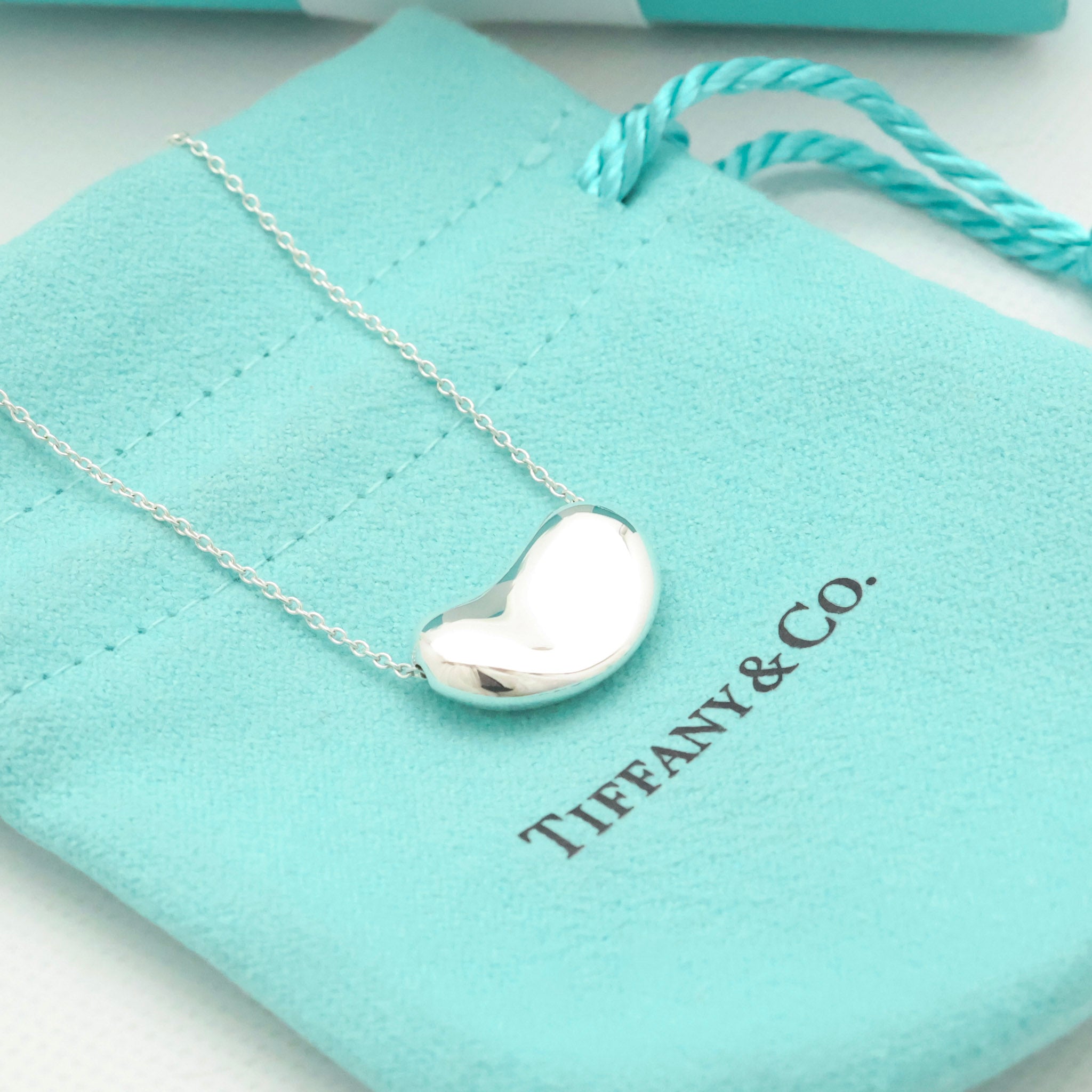  Tiffany & Co. Peretti Large  Bean Necklace  Sterling Silver 925 
