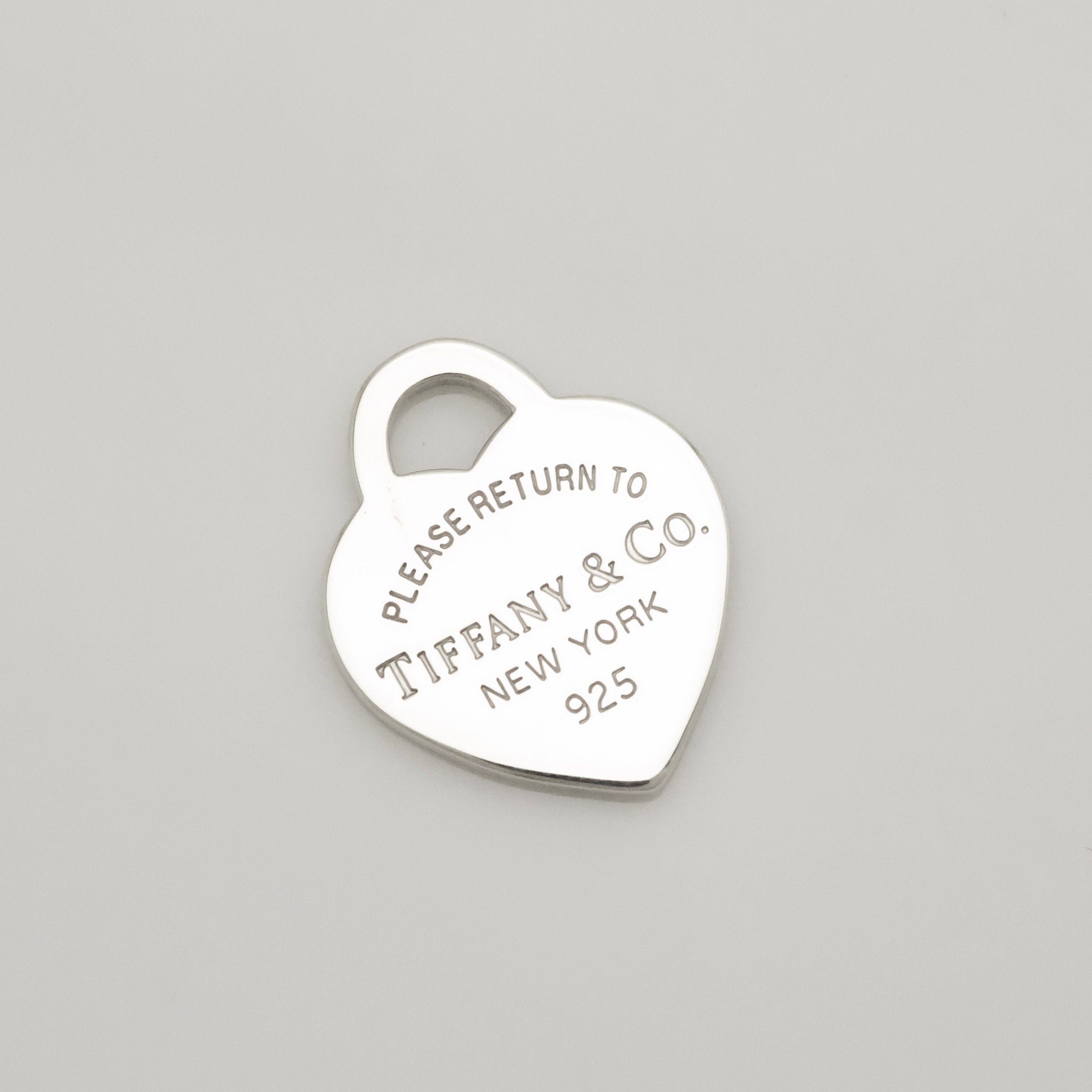 TIFFANY&Co. リターントゥ ティファニー ミディアム ハート タグ チャーム AG925