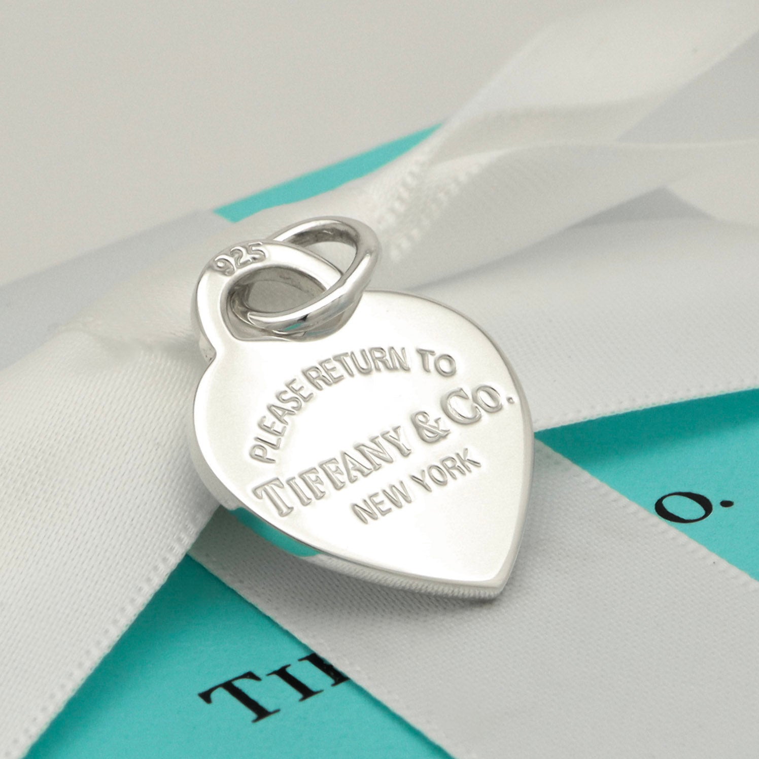 TIFFANY&Co. リターントゥ ティファニー ハート タグ チャーム AG925