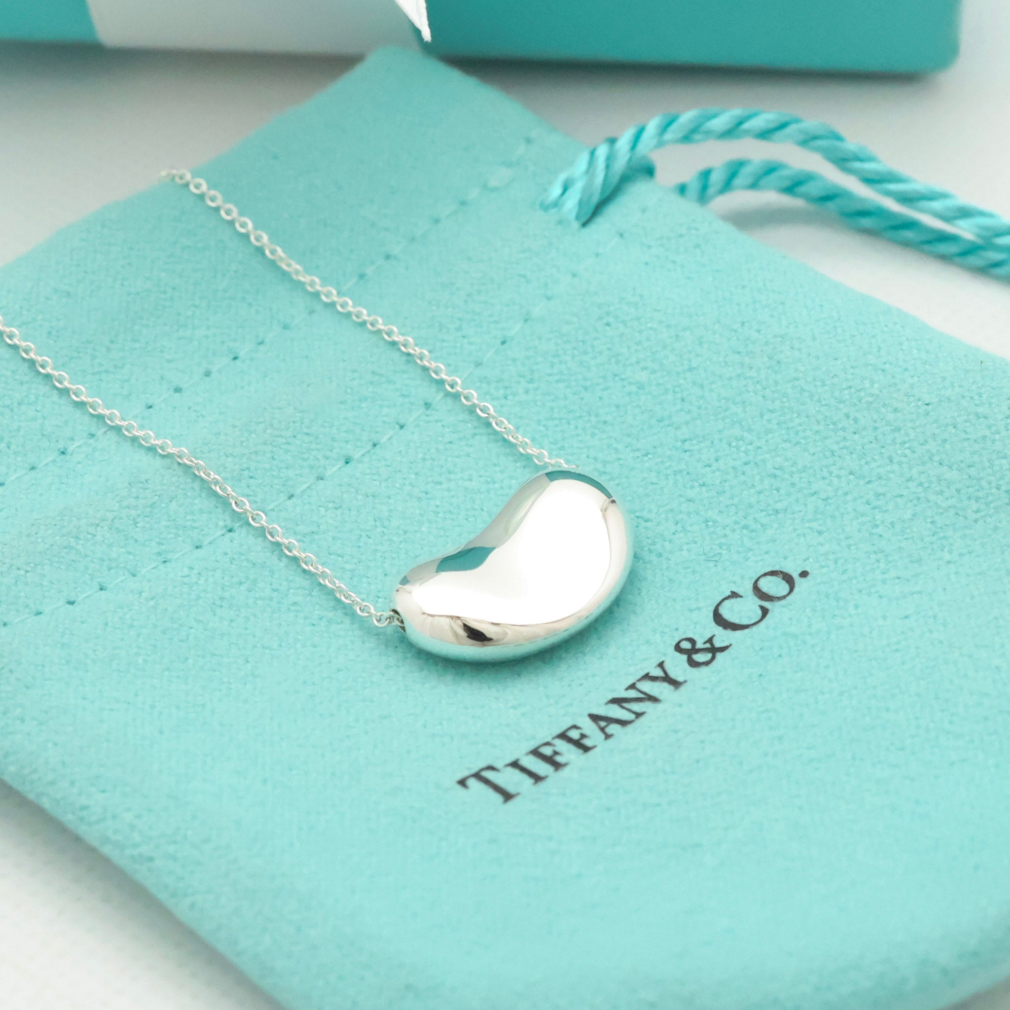  Tiffany & Co. Peretti Large  Bean Necklace  Sterling Silver 925 