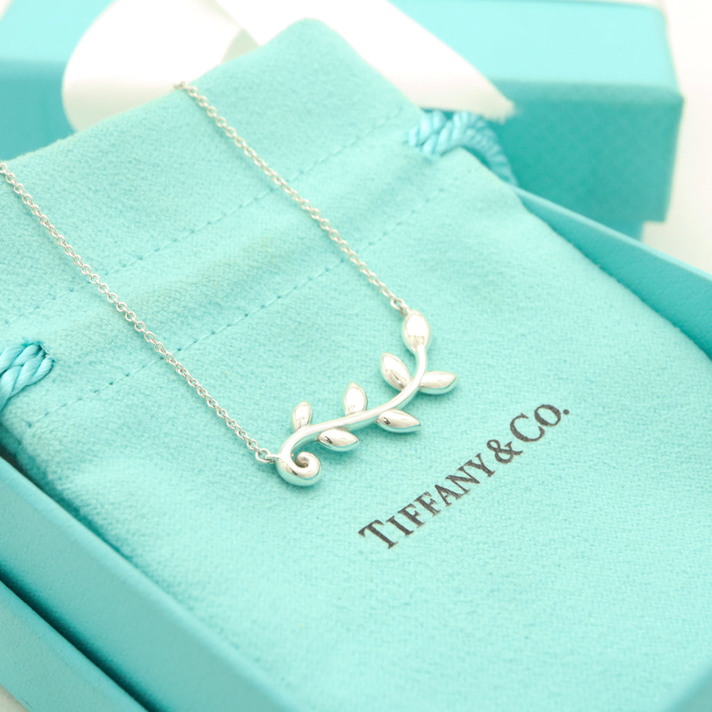 GIFT*Tiffany & Co. Picasso Olive Leaf Vine Necklace Pendant Sterling Silver 925 
