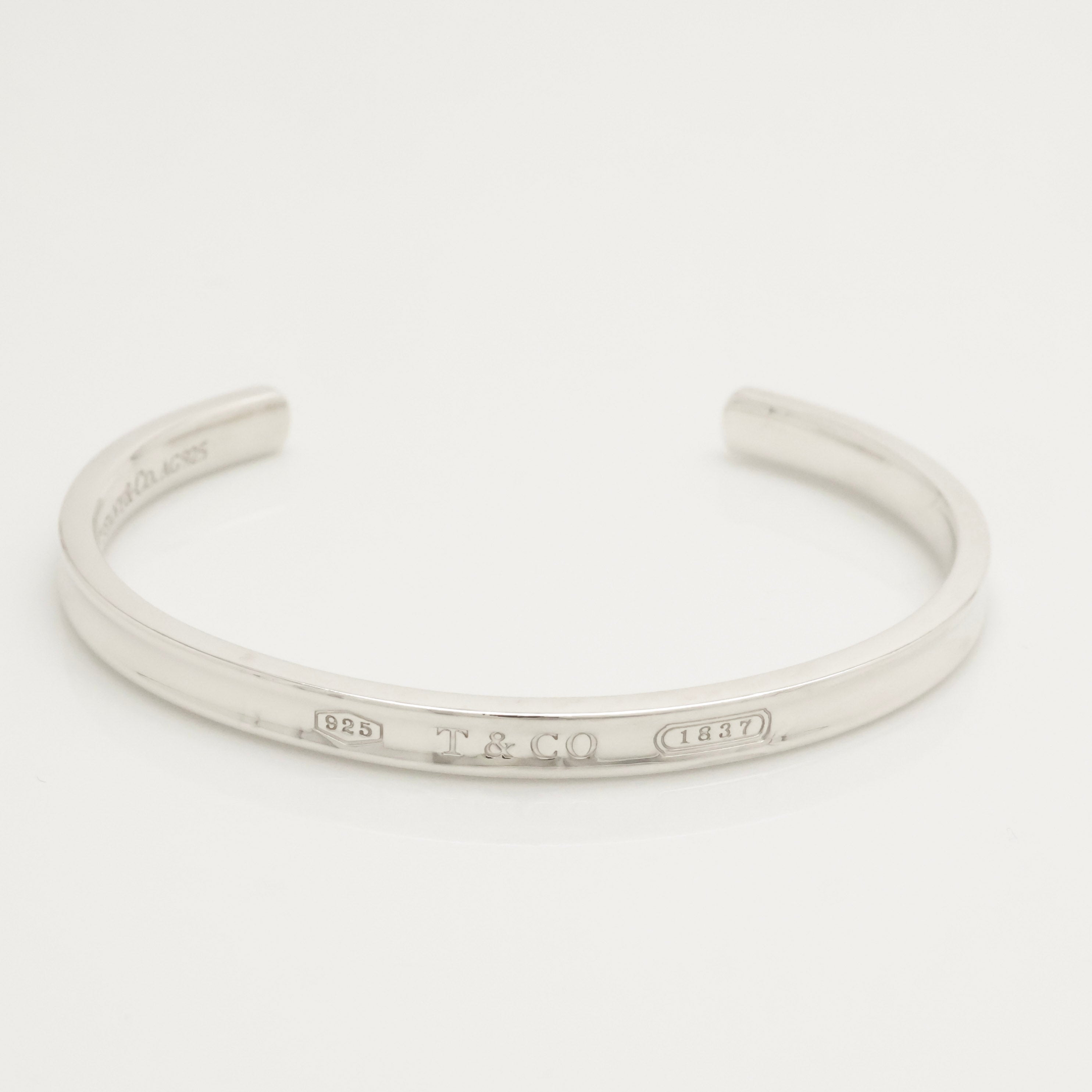 Tiffany & Co. Interlocking Double Loop Bangle Bracelet Sterling Silver 925