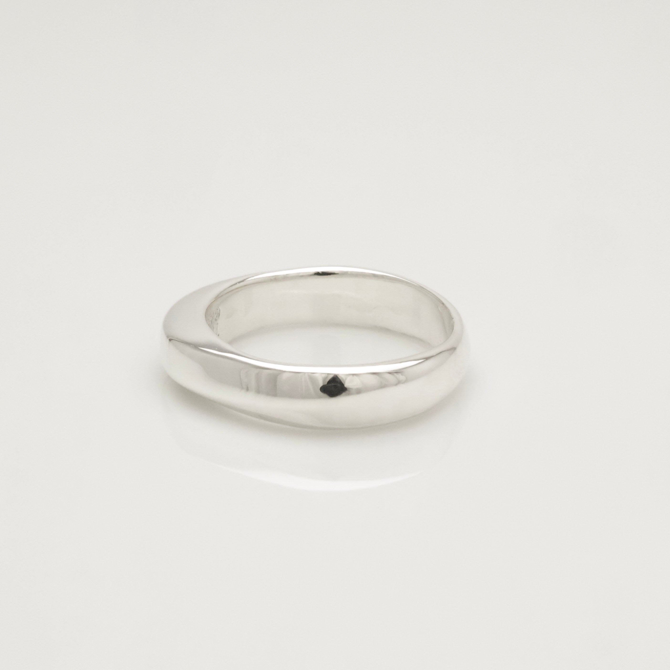 Tiffany & Co. Knife Edge Ring Size 8-8.25 Ring Sterling Silver 925