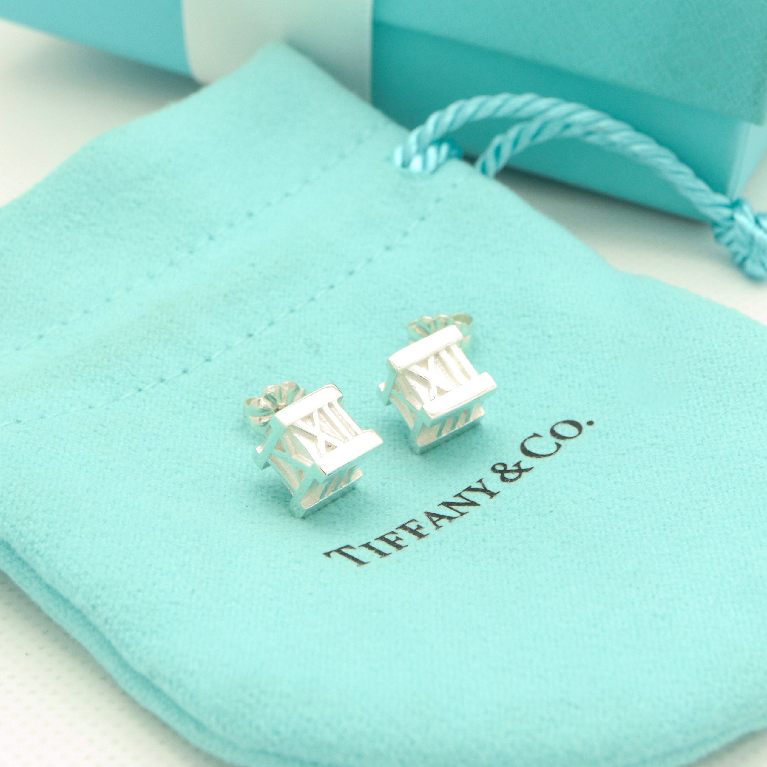 TIFFANY&Co. アトラス キューブ スタッド ピアス AG925