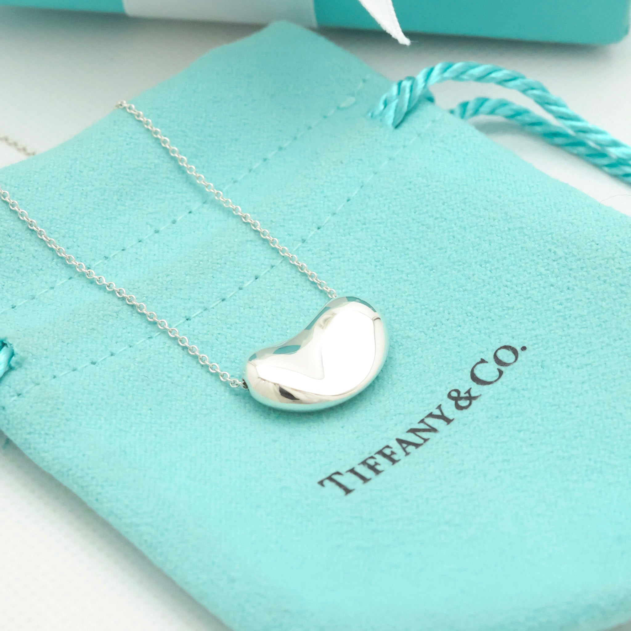  Tiffany & Co. Peretti Large  Bean Necklace  Sterling Silver 925 