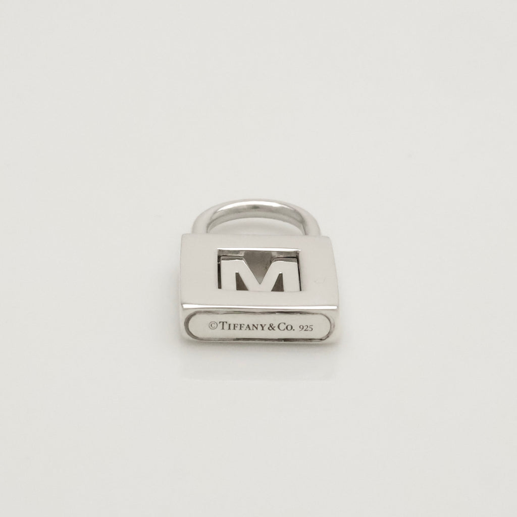 TIFFANY&Co. カデナ ロック M アルファベット ネックレス AG925