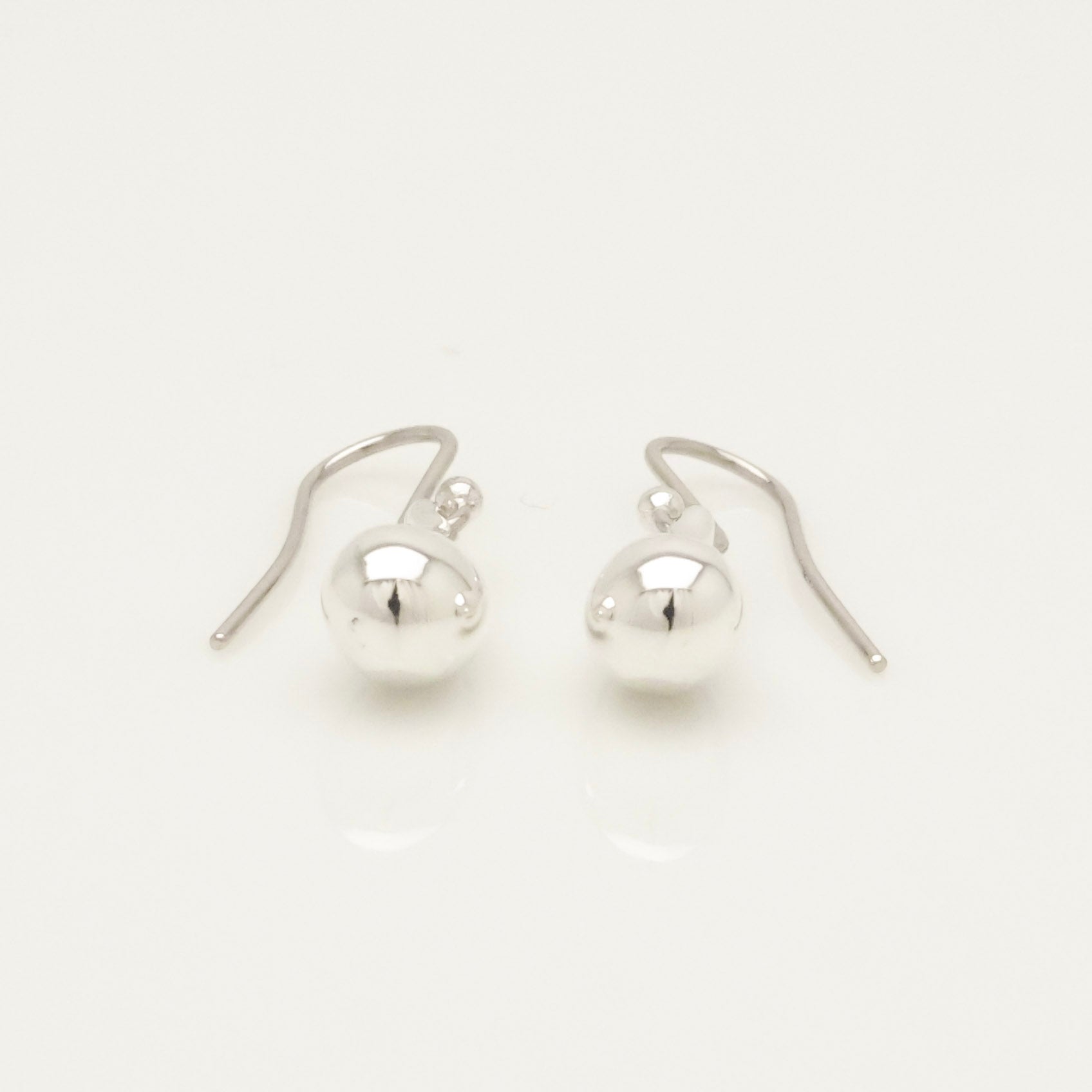 TIFFANY&Co. ティアドロップ エルサペレッティ フック ピアス AG925