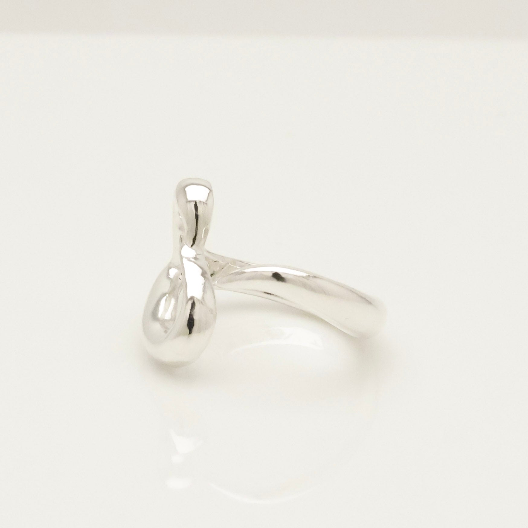 TIFFANY&Co. オープンハート エルサペレッティ リング 7 号 AG92
