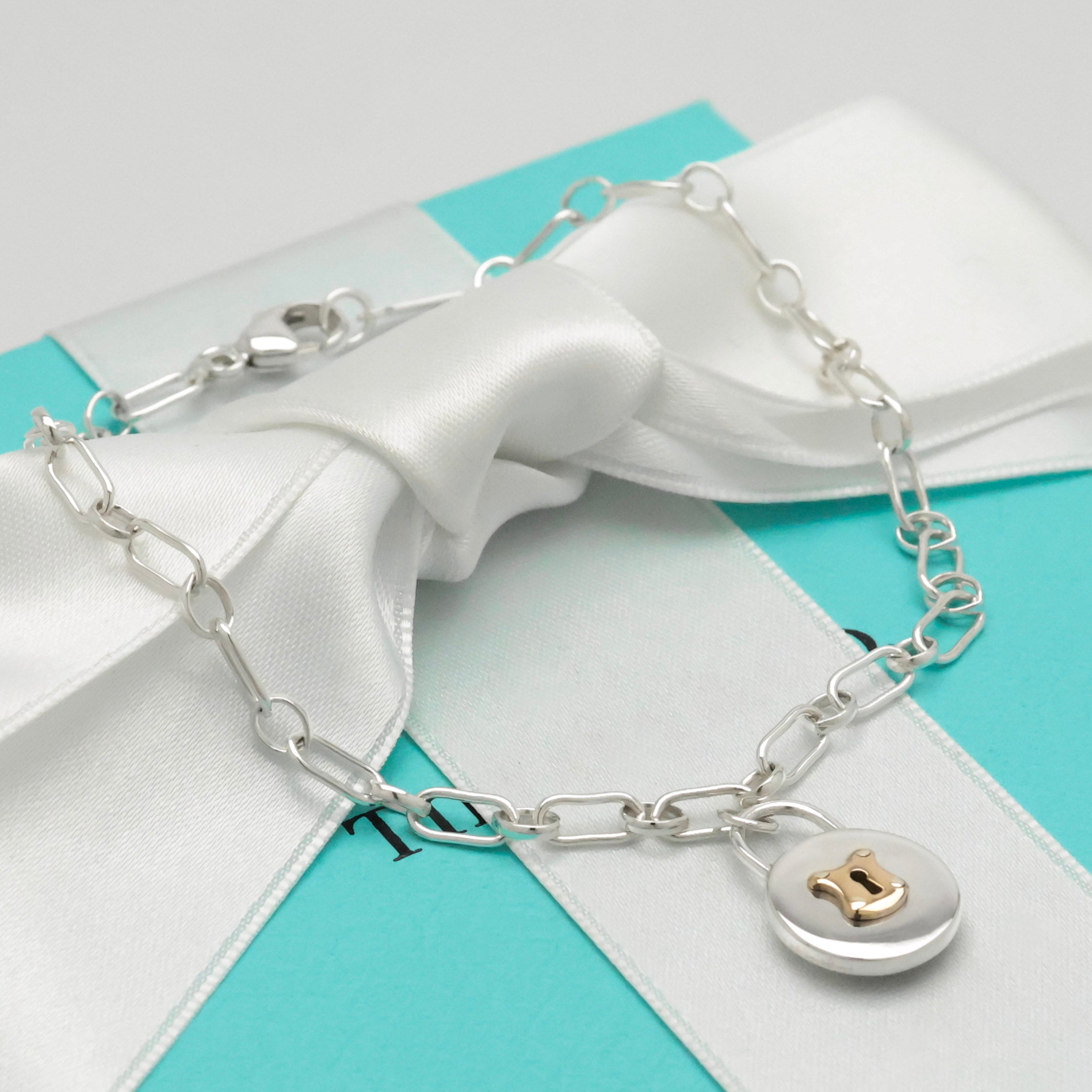 TIFFANY&Co. ラウンド キーホール オーバル リンク チェーン ブレスレット