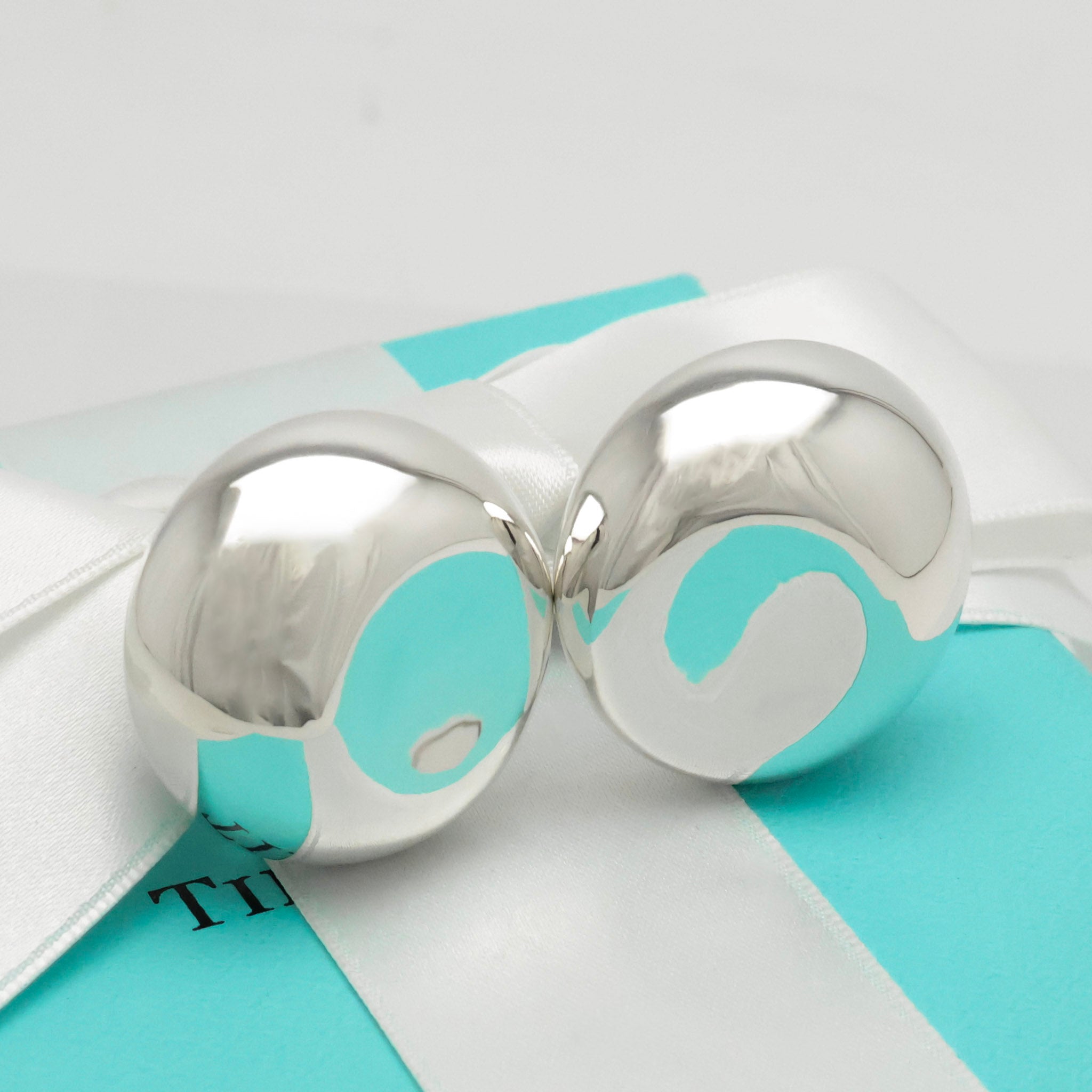 Tiffany & Co. Peretti LARGE Nugget Clip-On Earrings Sterling Silver 925