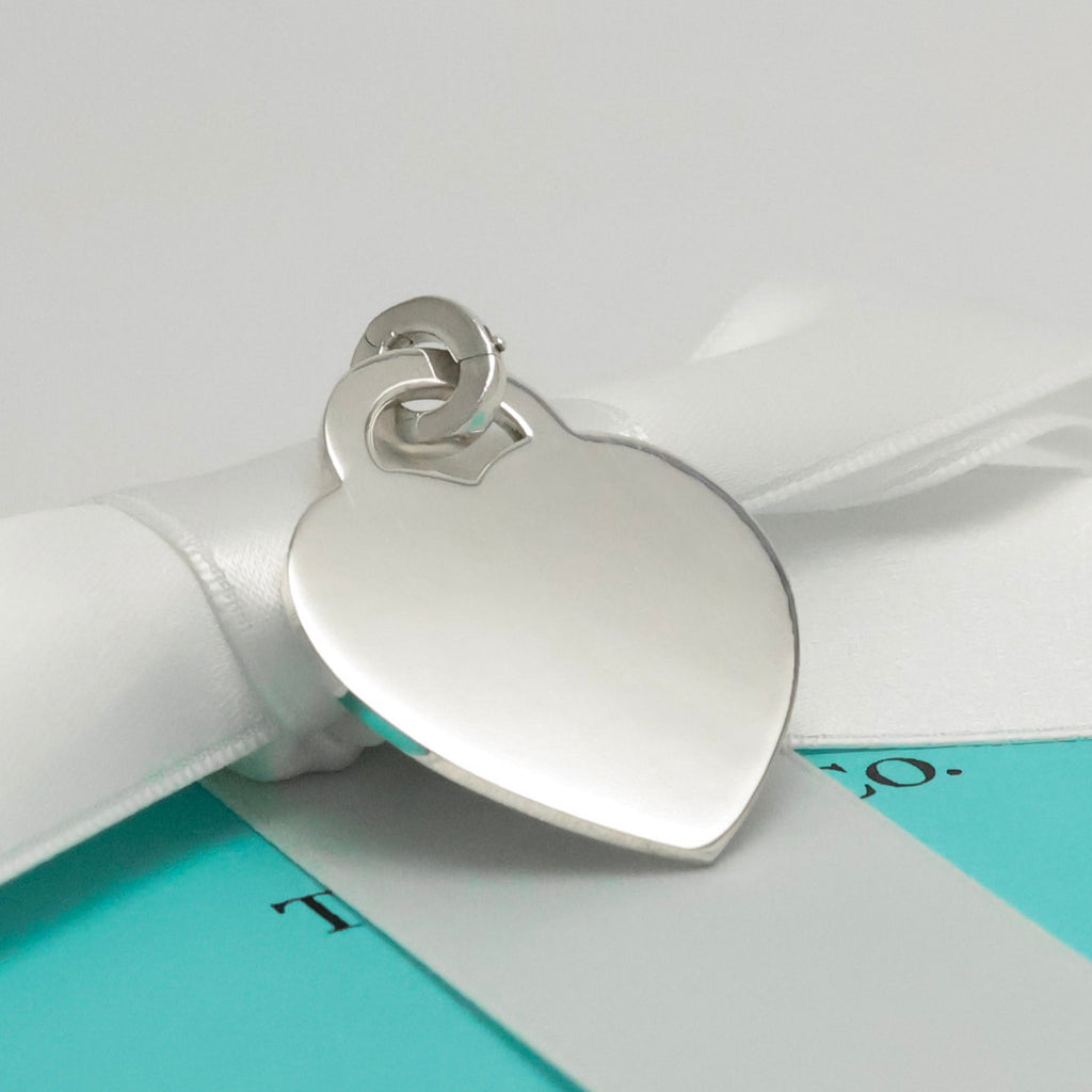 TIFFANY&Co. ミディアム ハート タグ チャーム AG925