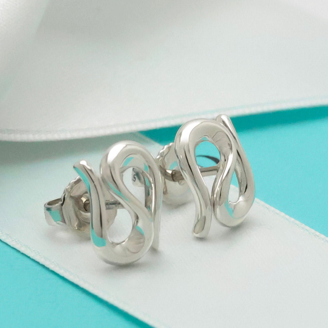 TIFFANY&Co. オープン ウェーブ エルサペレッティ スタッド ピアス AG925