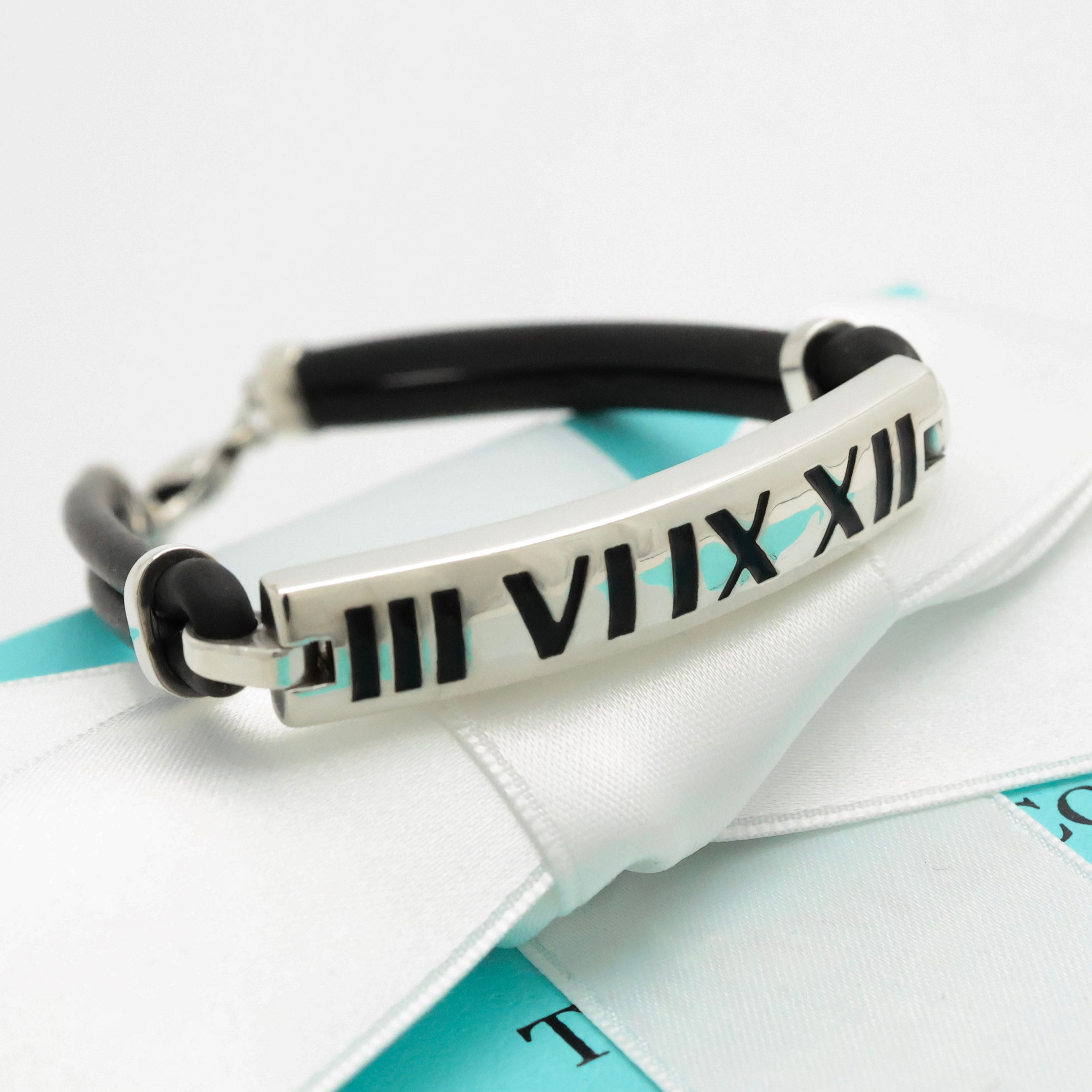 TIFFANY&Co. アトラス ニューメリック ラバー コード ブレスレット AG925