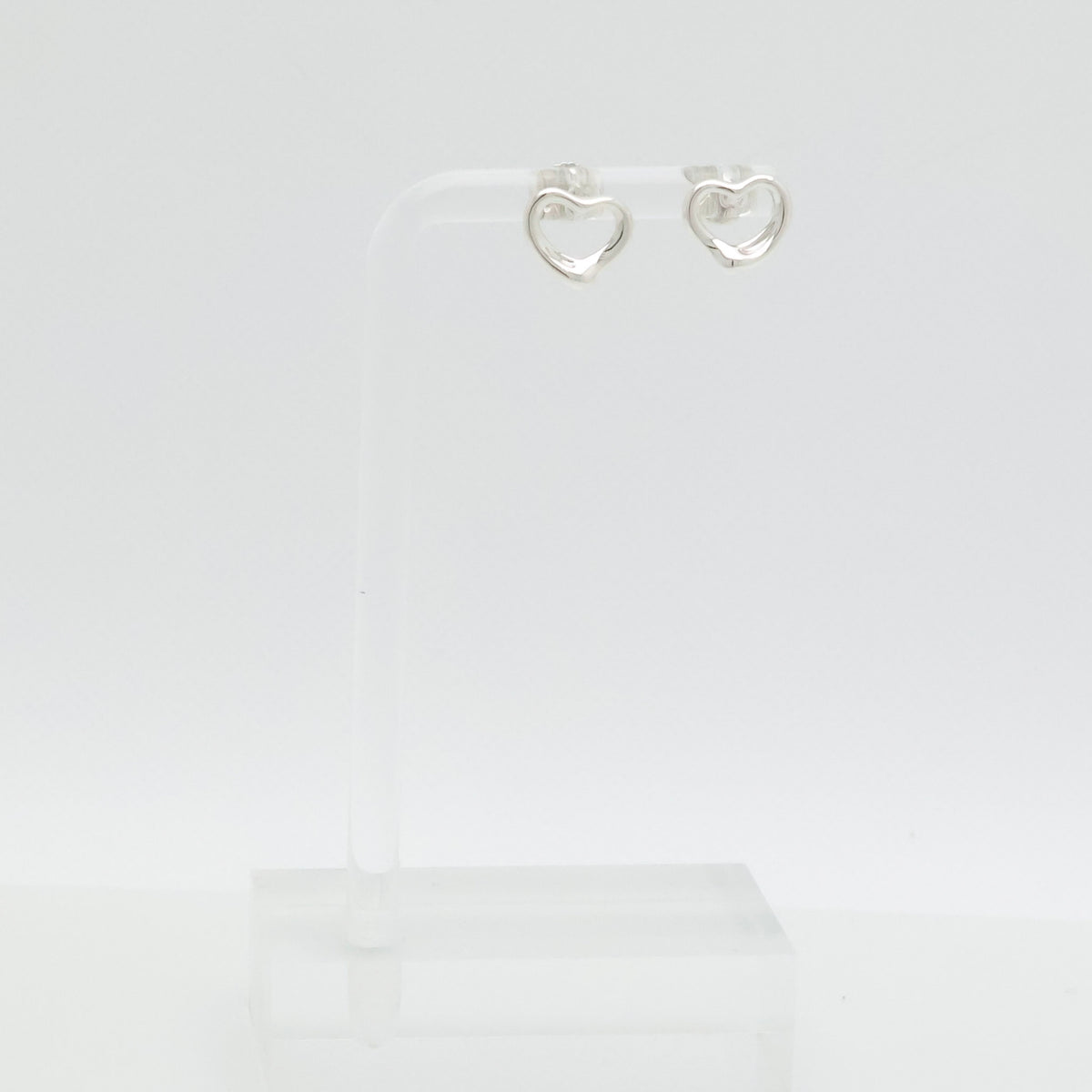 TIFFANY&Co.  オープンハート エルサペレッティ スタッド ピアス AG925
