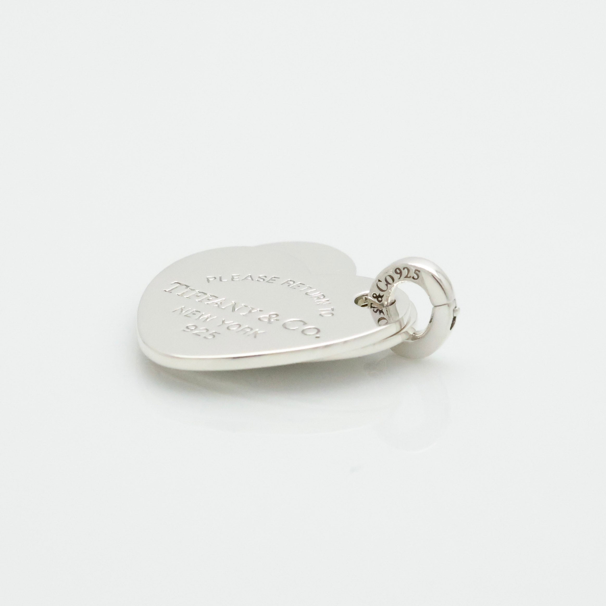 TIFFANY&Co. リターントゥ ティファニー ダブル ハート タグ チャーム AG925