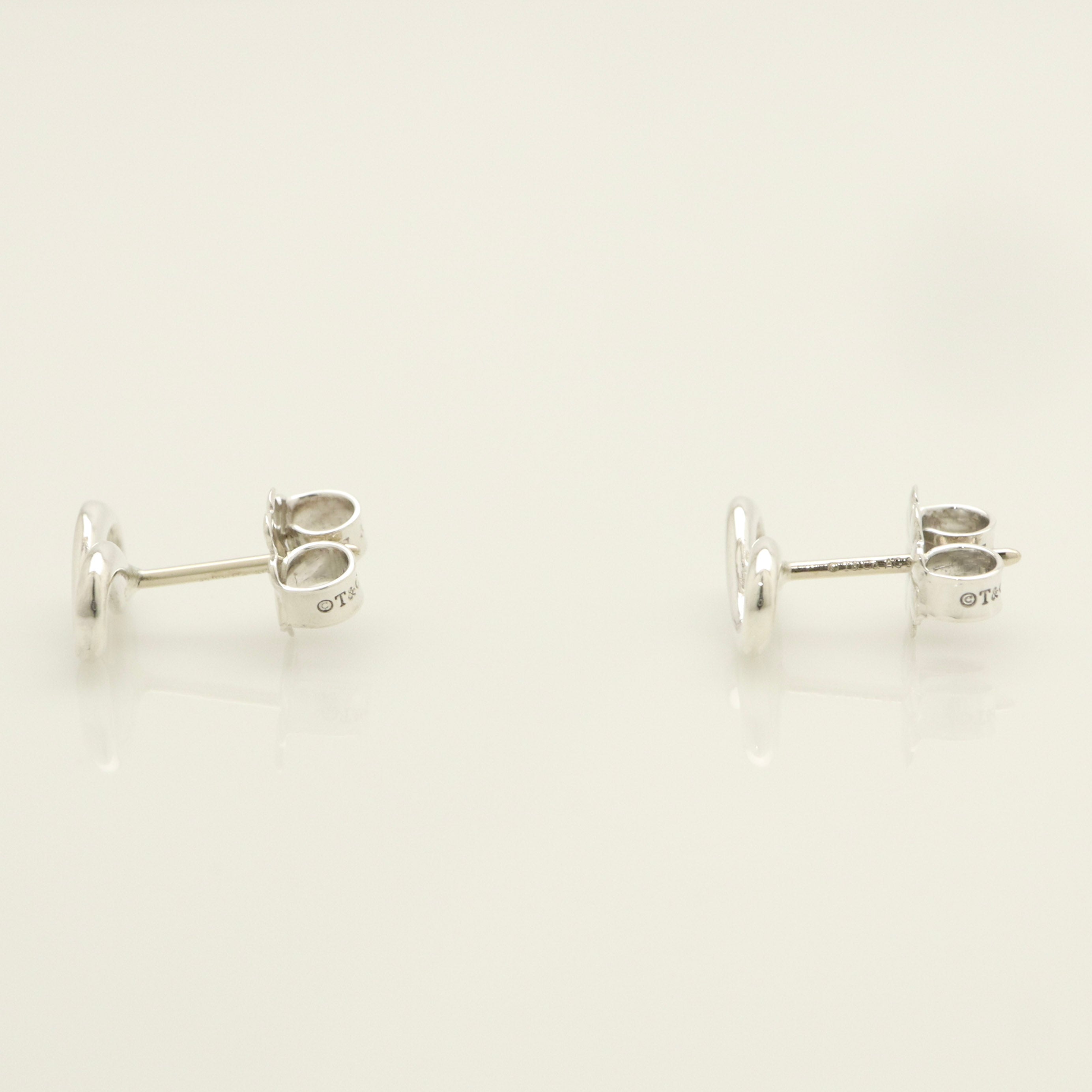 TIFFANY&Co. インフィニティ スタッド ピアス AG925