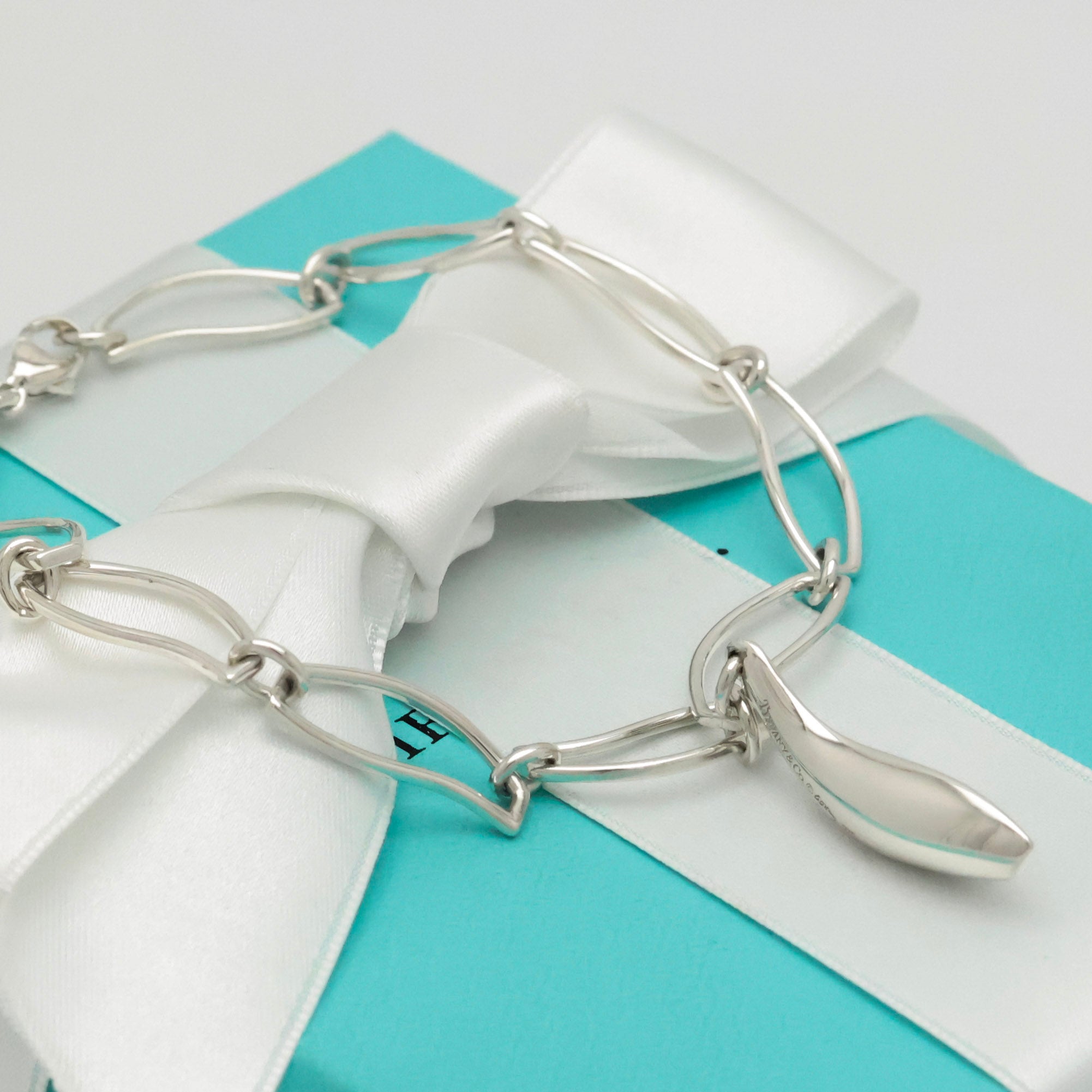 Tiffany & Co. Frank Gehry Fish Charm Bracele Sterling Silver 925