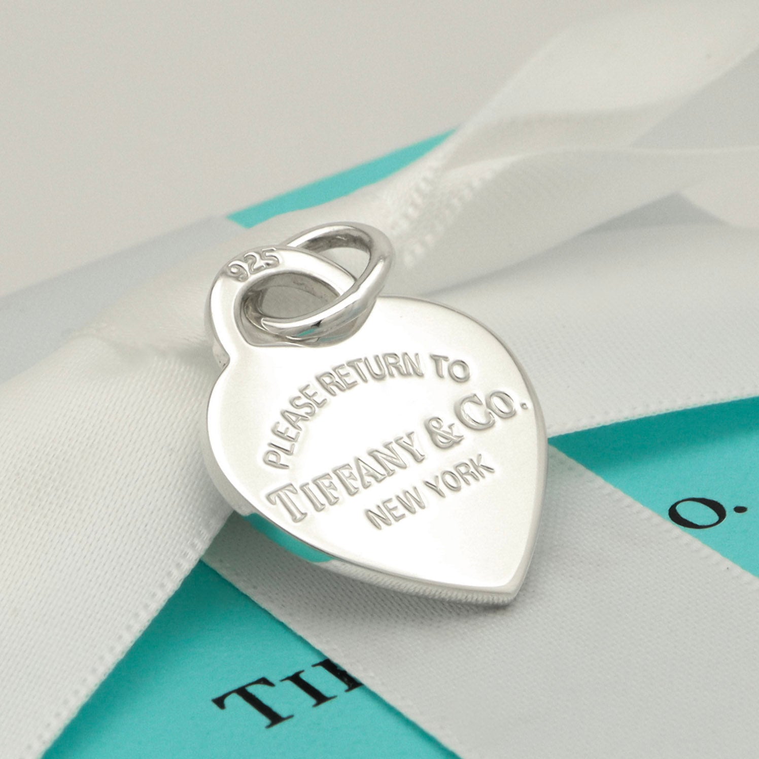 TIFFANY&Co. リターントゥ ティファニー ハート タグ チャーム AG925