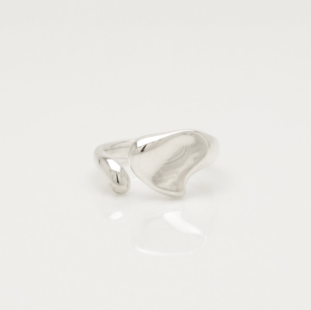 Tiffany & Co. Peretti Full Heart Ring  Sterling Silver 925