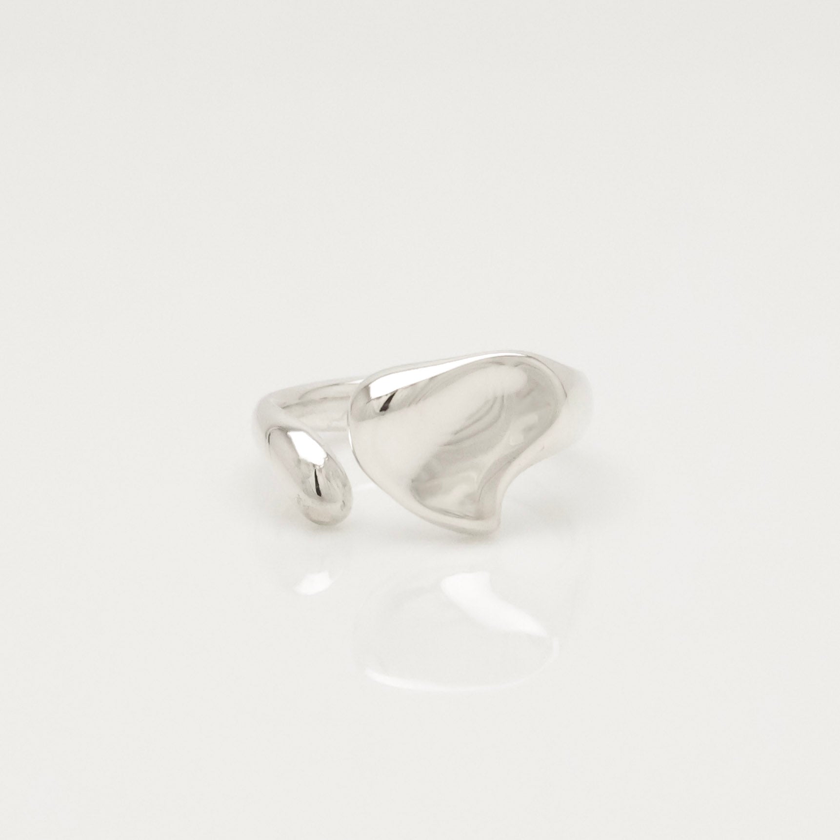 Tiffany & Co. Peretti Full Heart Ring  Sterling Silver 925
