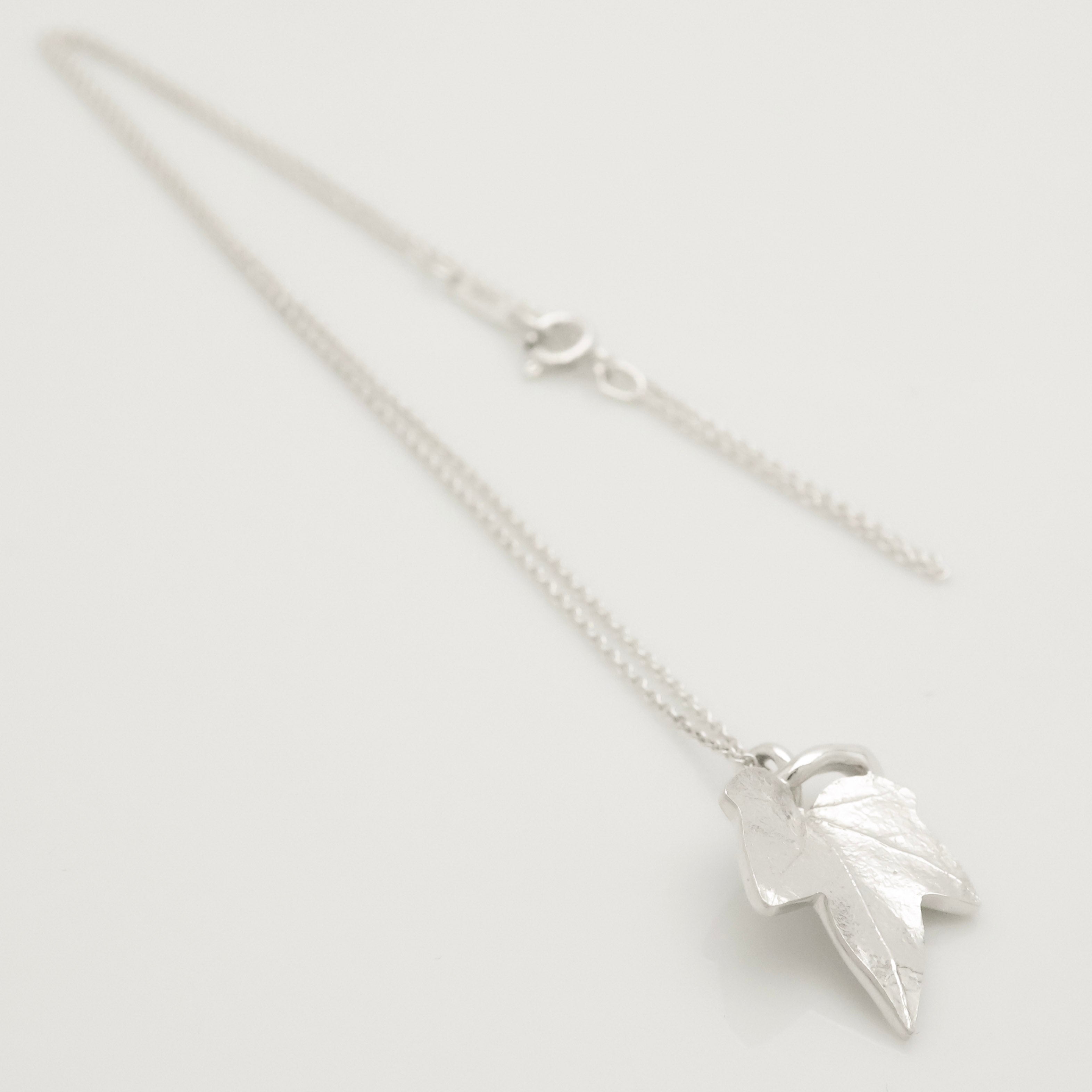 TIFFANY&Co. メイプル リーフ ネックレス AG925