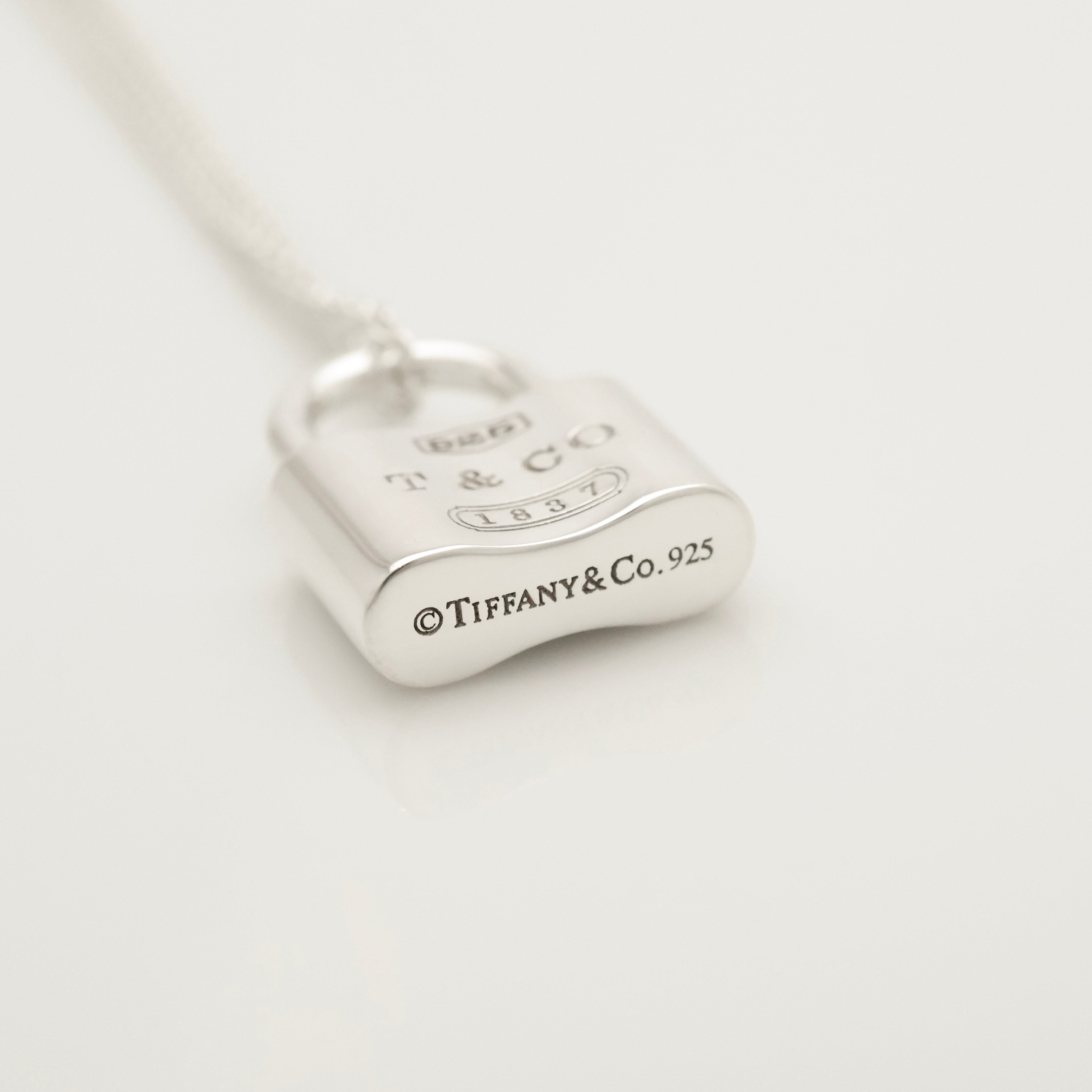 TIFFANY&Co. 1837 カデナ ロック チャーム ネックレス AG925