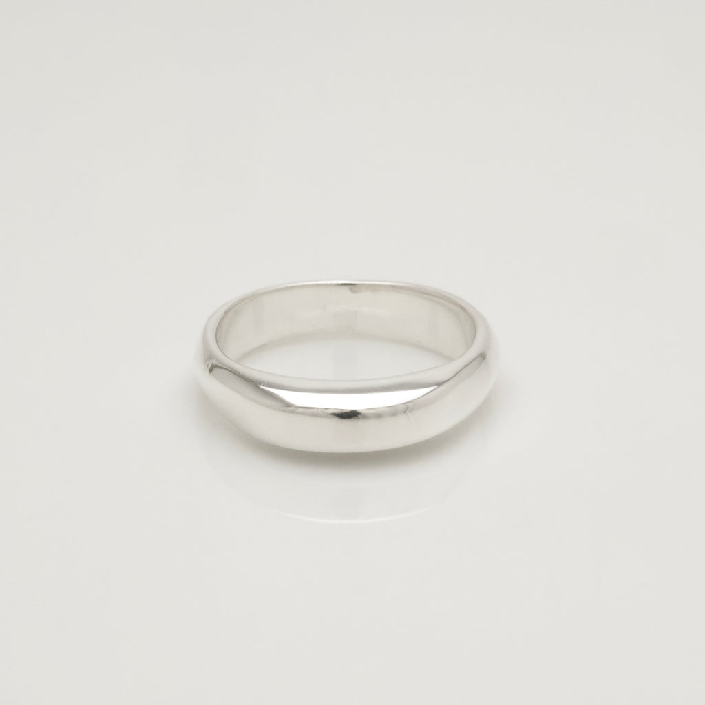 Tiffany & Co. Knife Edge Ring Size 8-8.25 Ring Sterling Silver 925