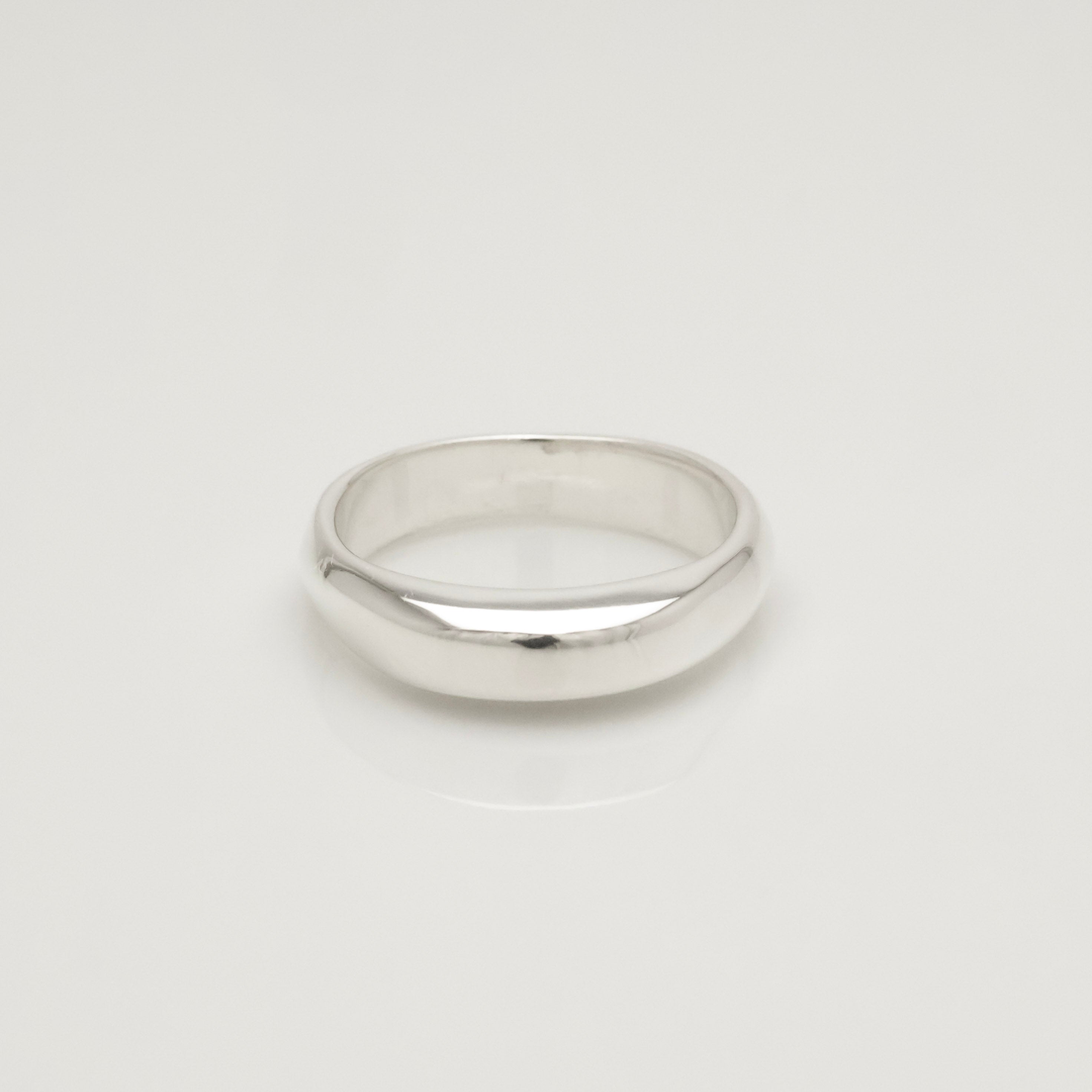Tiffany & Co. Knife Edge Ring Size 8-8.25 Ring Sterling Silver 925