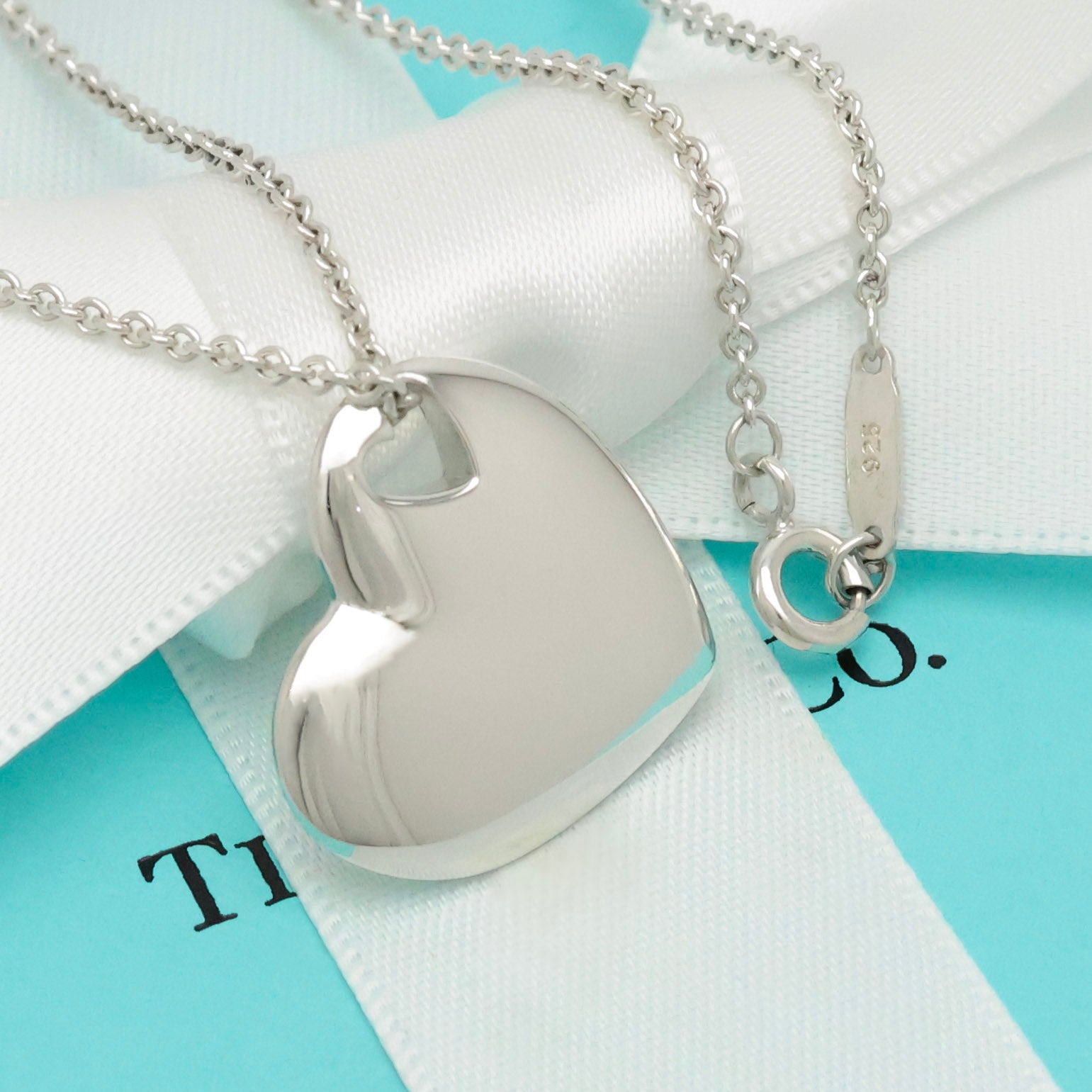 TIFFANY&Co. 2 ハート ステンシル カットアウト ネックレス AG925