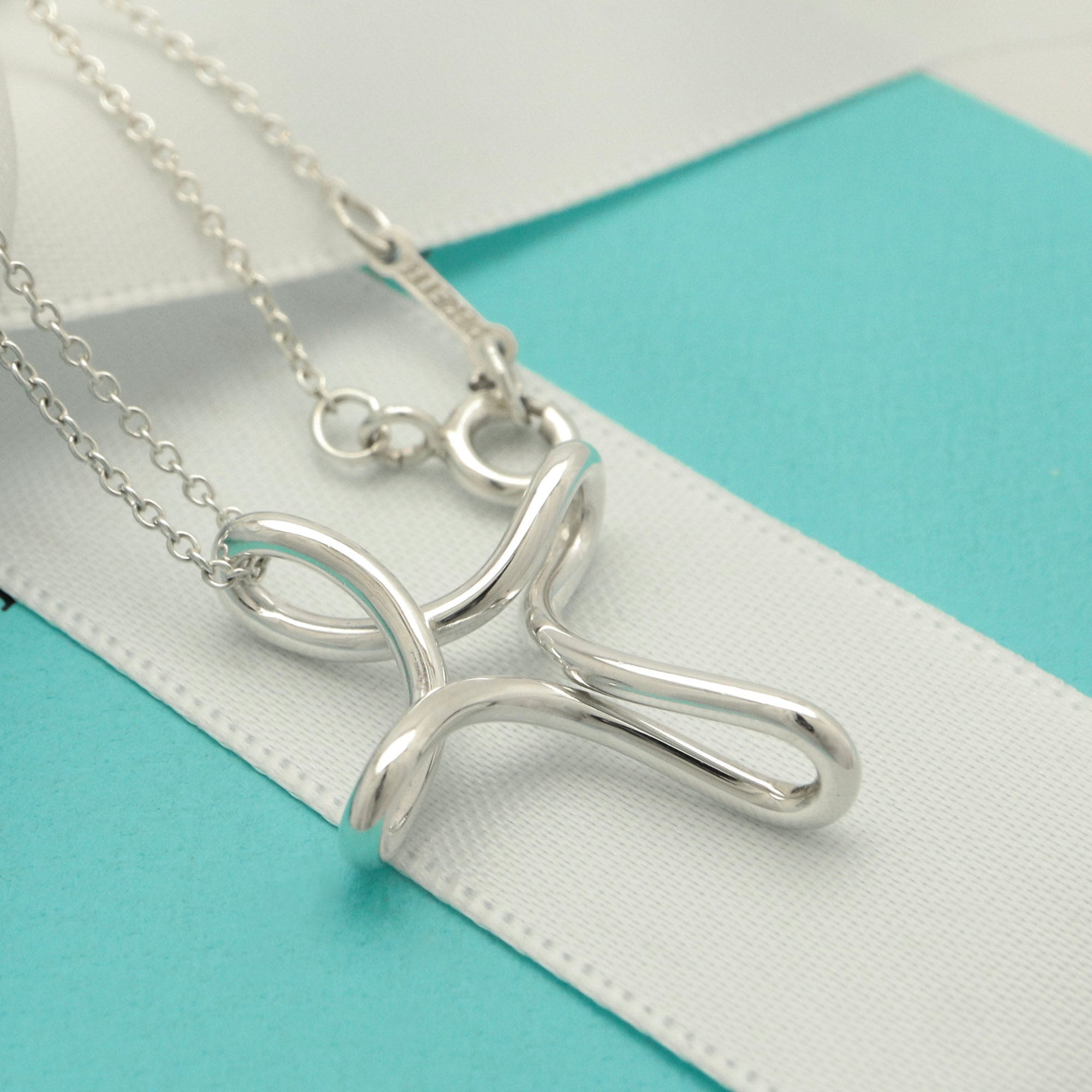 TIFFANY & Co. Open Cross Infinity Elsa Peretti Necklace  Sterling Silver 925