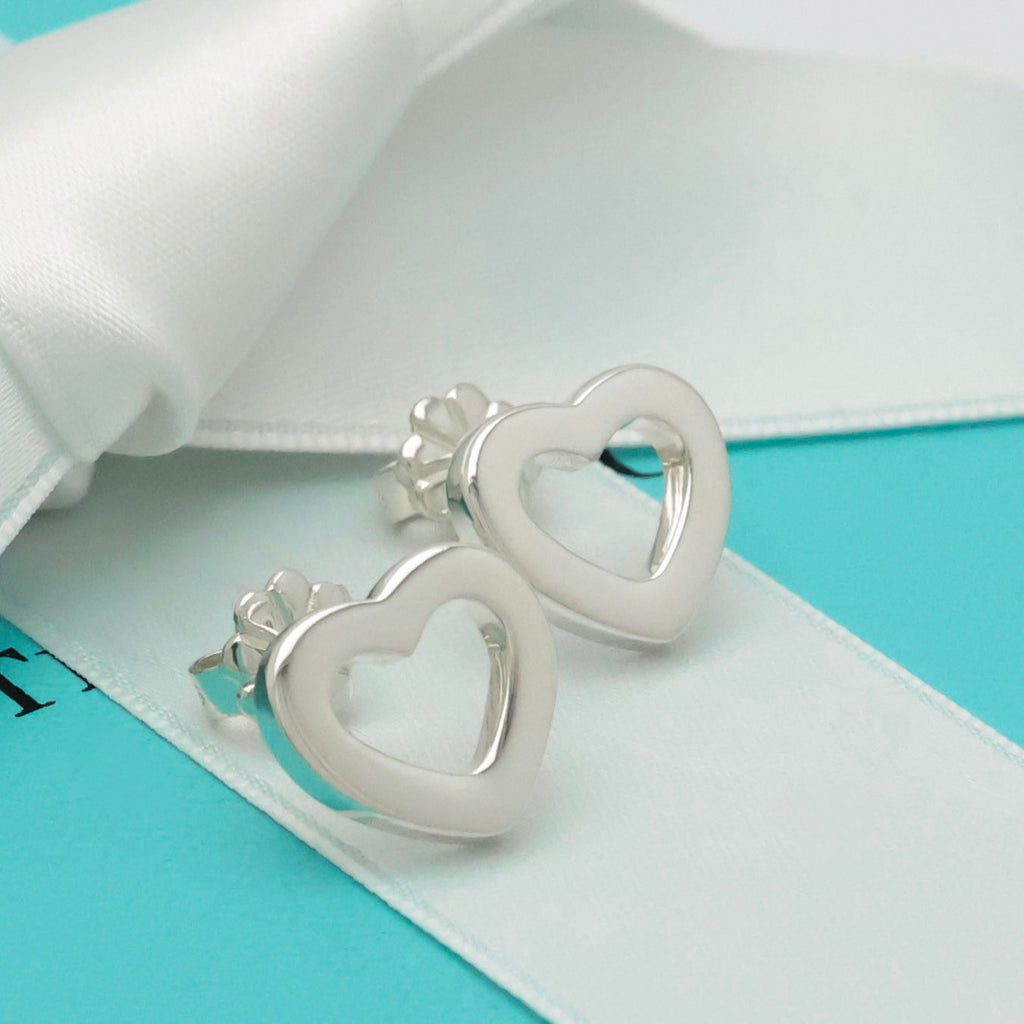 TIFFANY&Co. センチメンタル ハート スタッド ピアス AG925