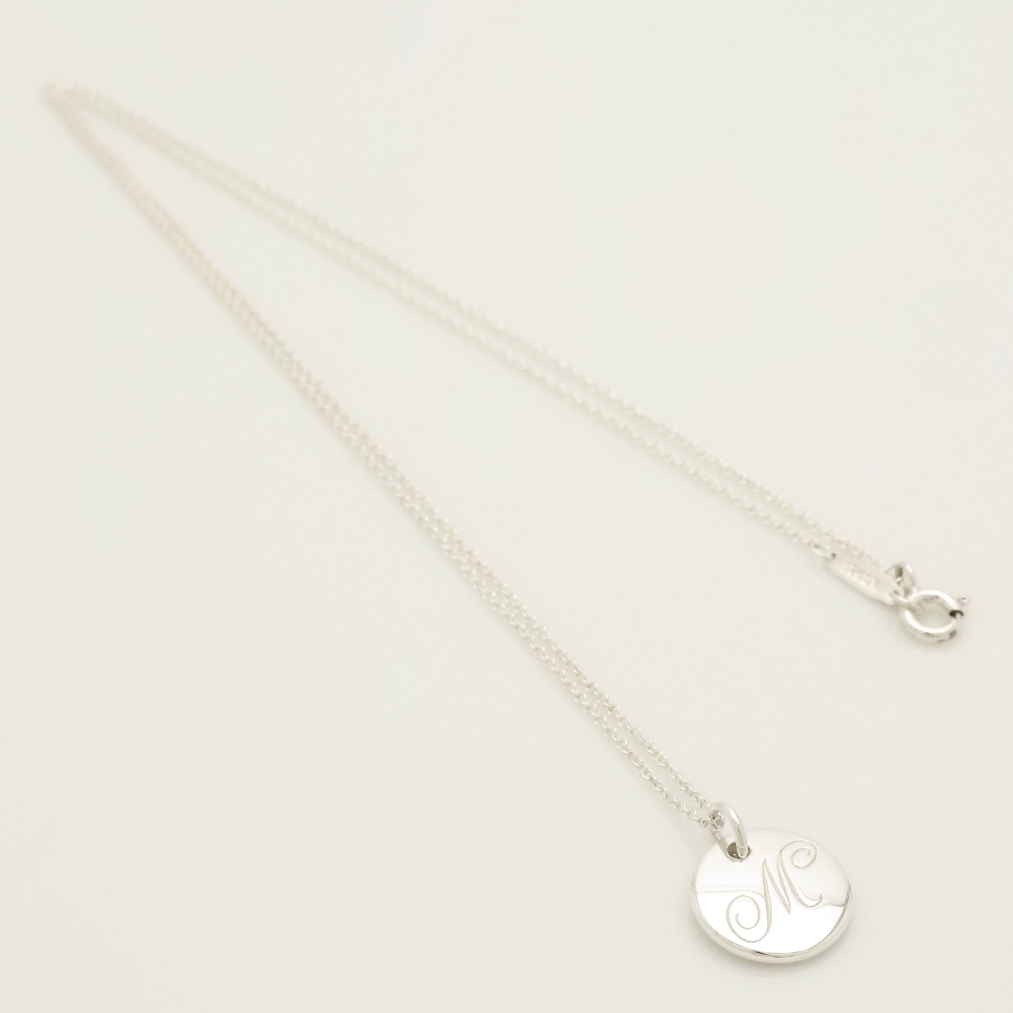 TIFFANY&Co. ノーツ レター ラウンド イニシャル M ディスク ネックレス AG925